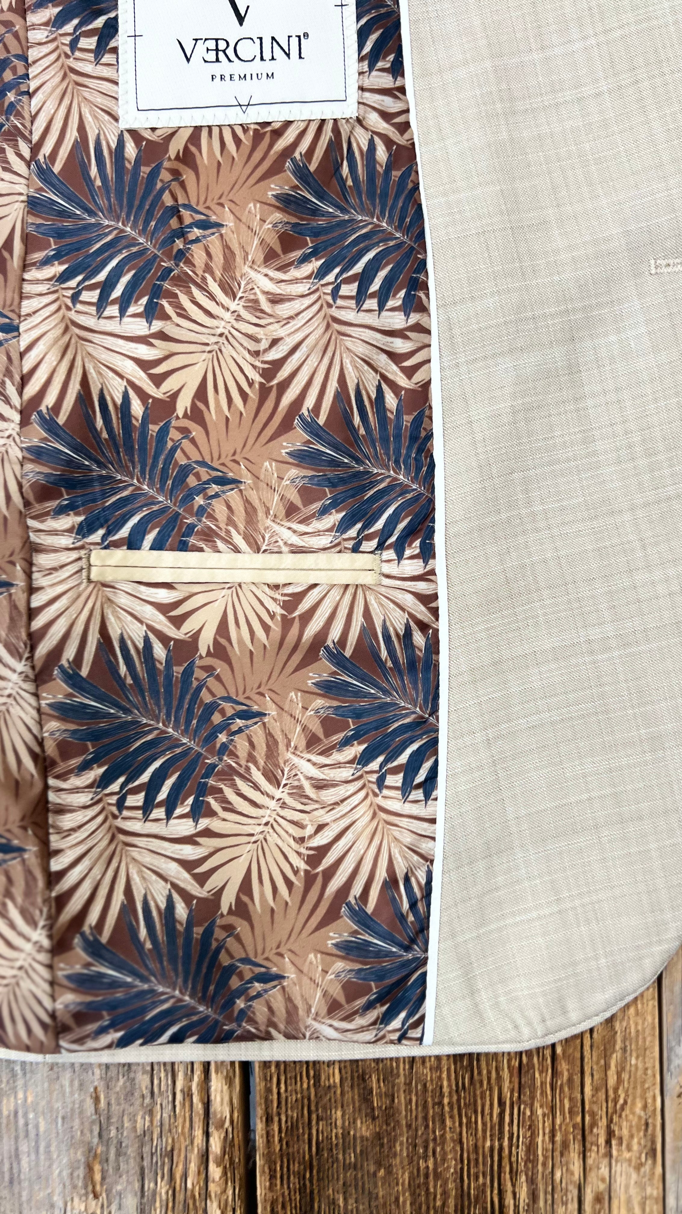 Beige Suit – Effortless Style and Versatility for Any Occasion