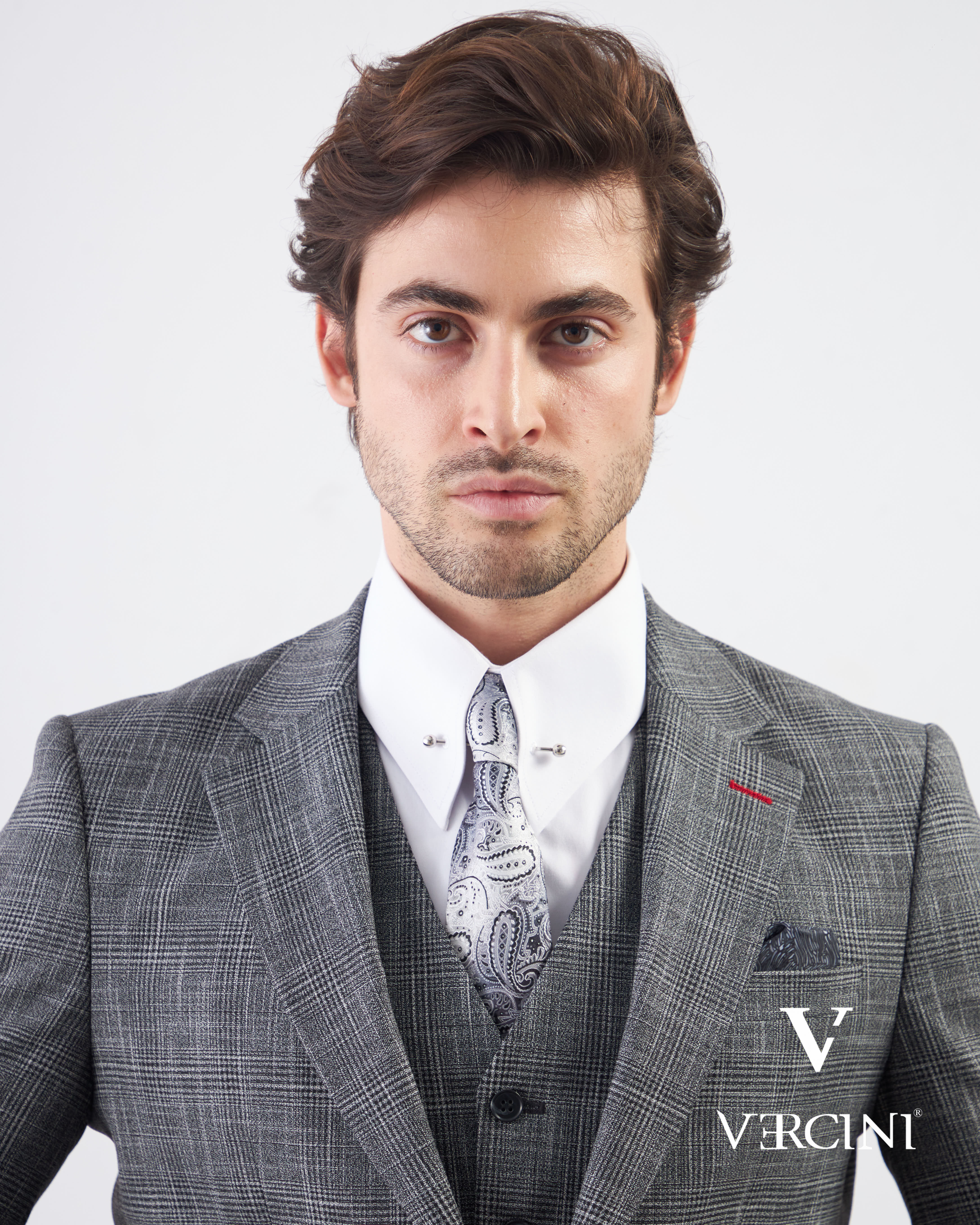Vercini Charcoal Elegance Three-Piece Men's Suit