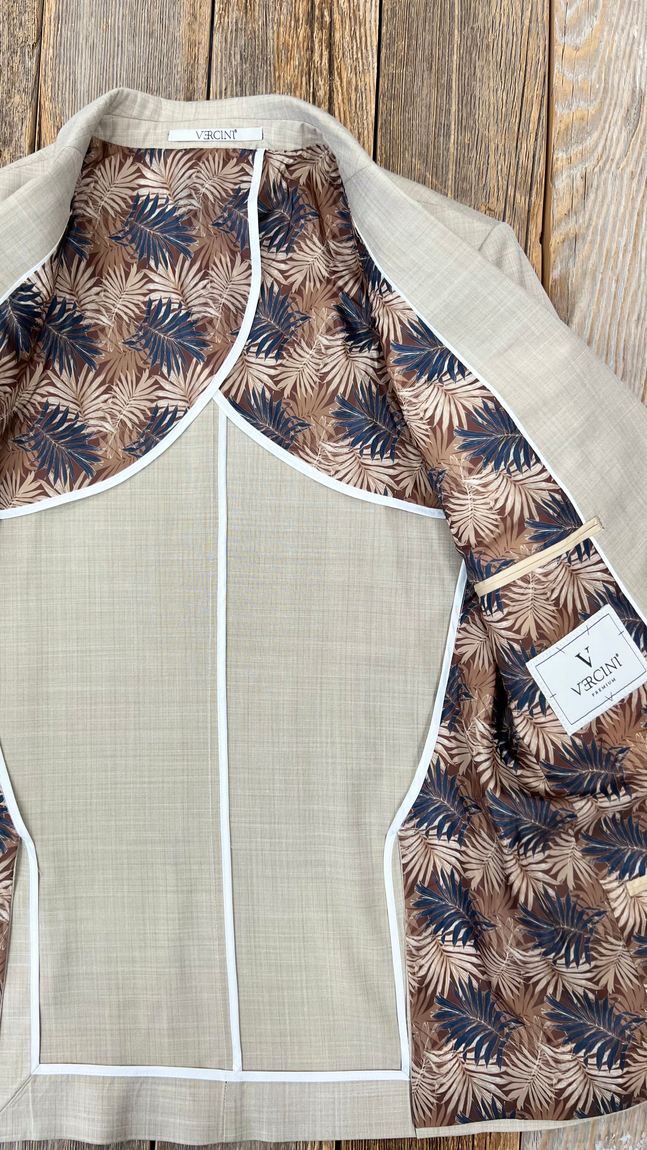 Beige Suit – Effortless Style and Versatility for Any Occasion