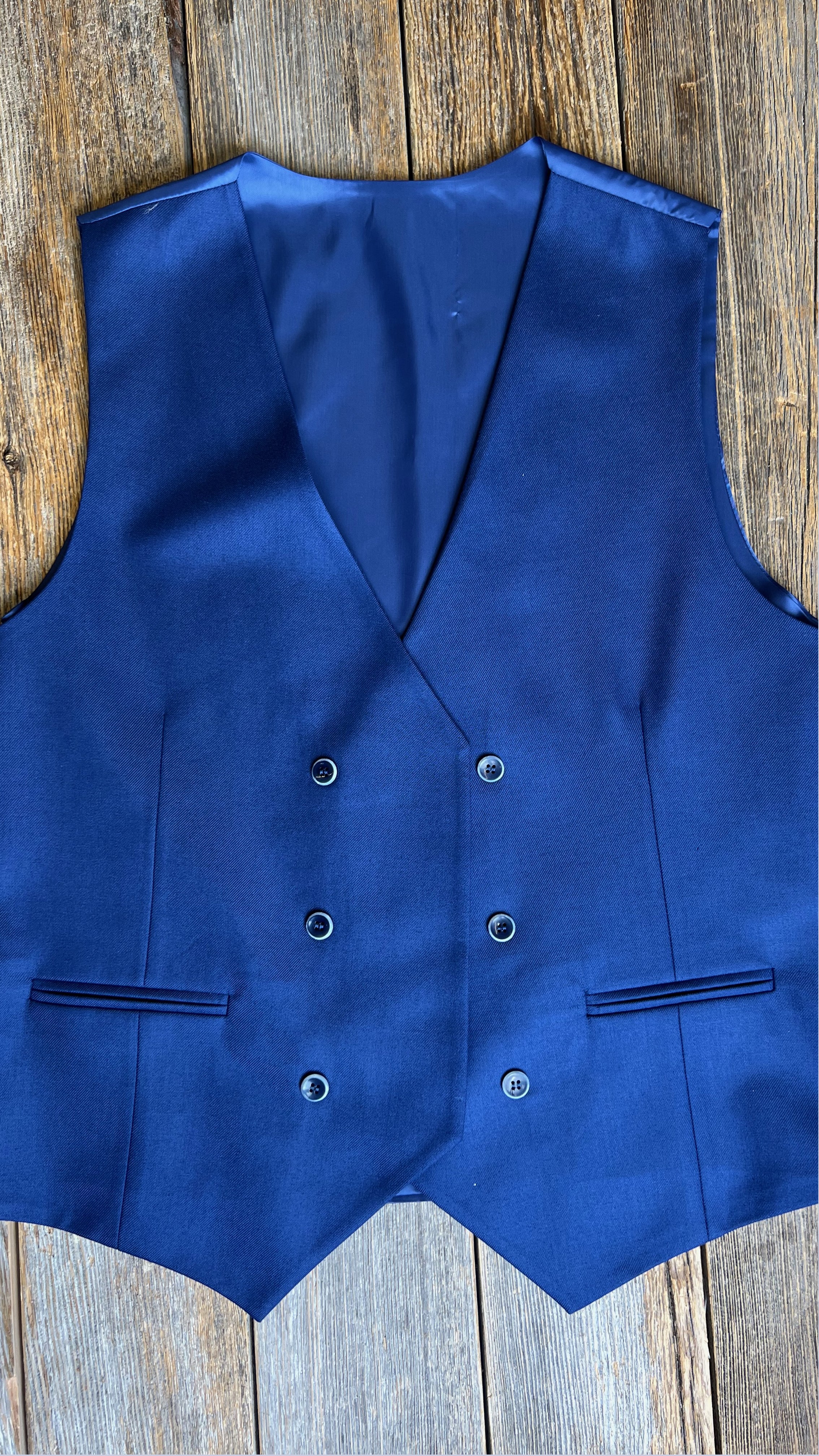 Vercini Sapphire Blue Houndstooth 3-Piece Suit | Modern Tailored Men's Suit