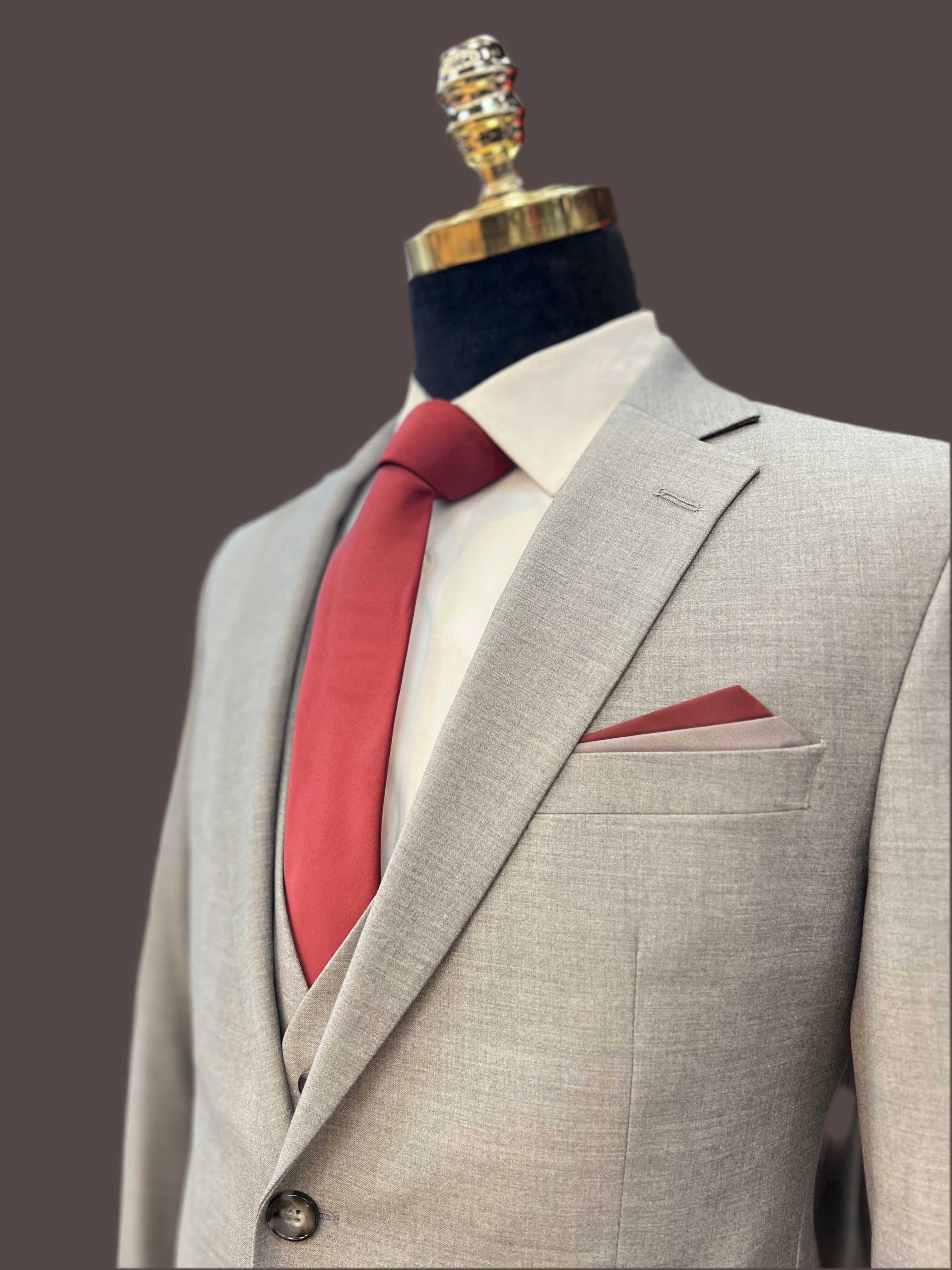 "Elegant & Versatile Grey 3-Piece Suit, Classic Style & Perfect Fit"