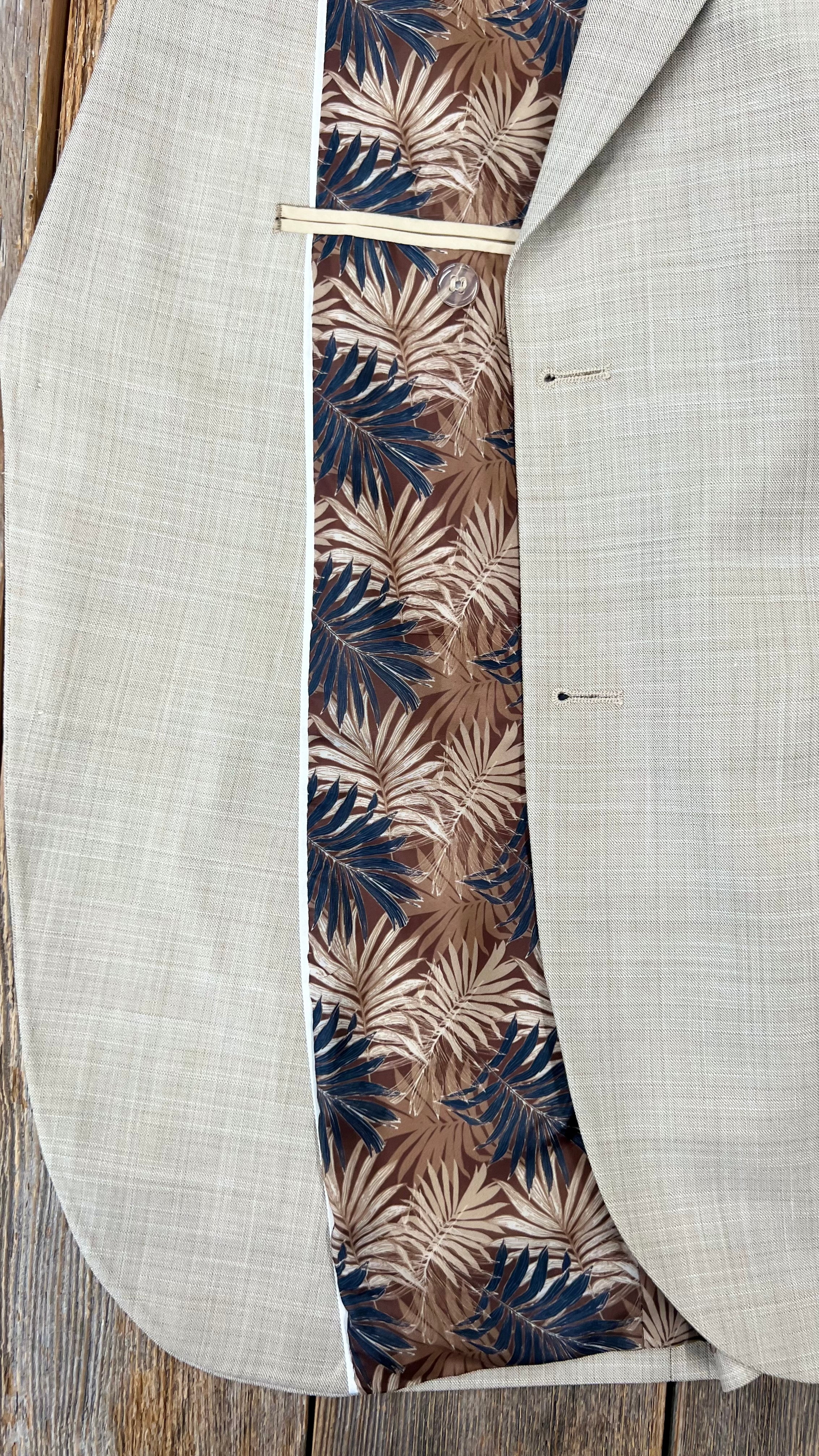 Beige Suit – Effortless Style and Versatility for Any Occasion