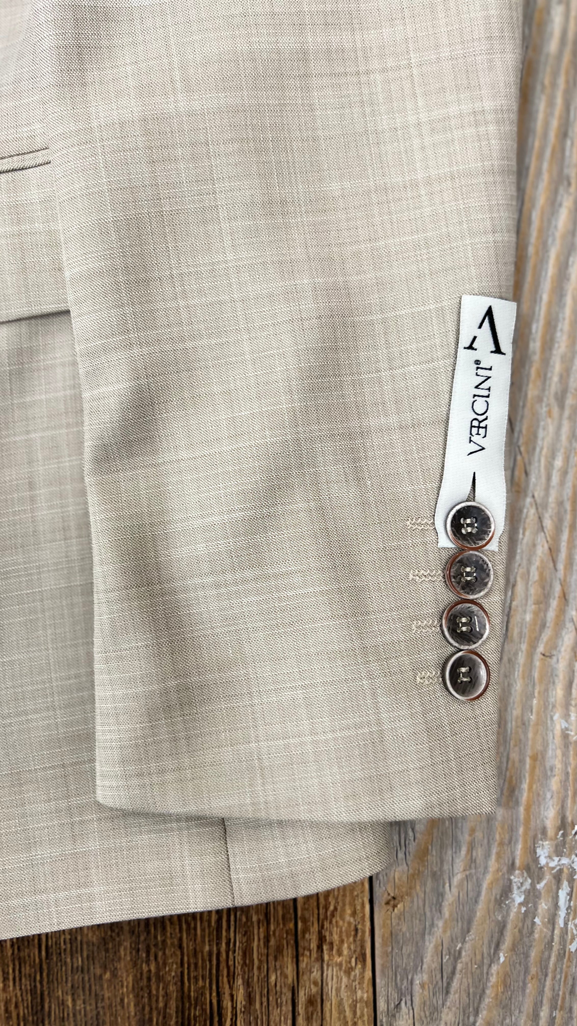 Beige Suit – Effortless Style and Versatility for Any Occasion