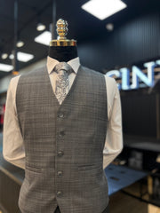 Malaga 3-Piece Plaid Suit – Timeless Elegance, Modern Tailorin