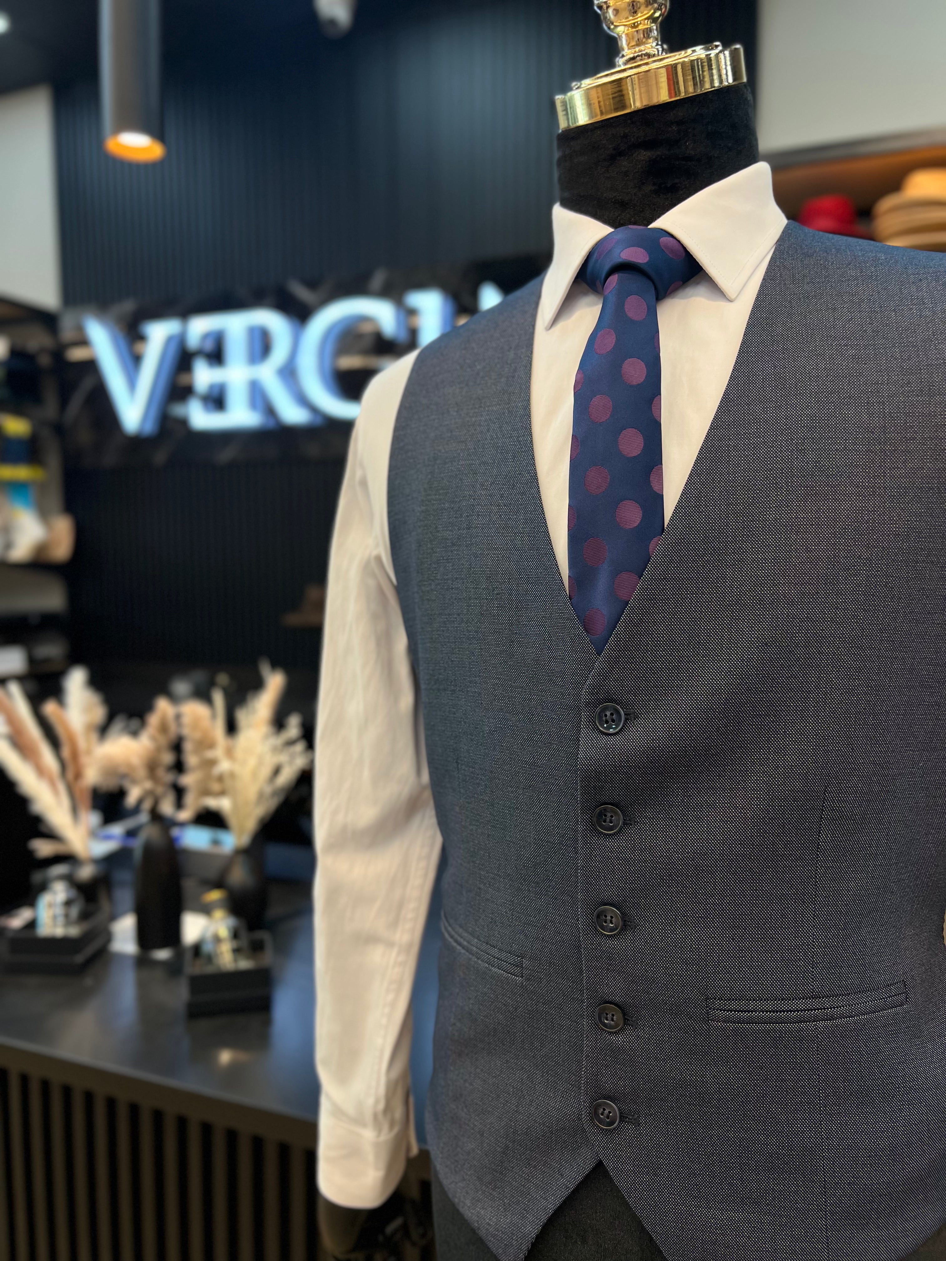 Three-Piece Dot Suit – Premium Tailored Menswear | Vercini