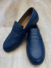 Vercini Men's Classic Leather Loafers in Black