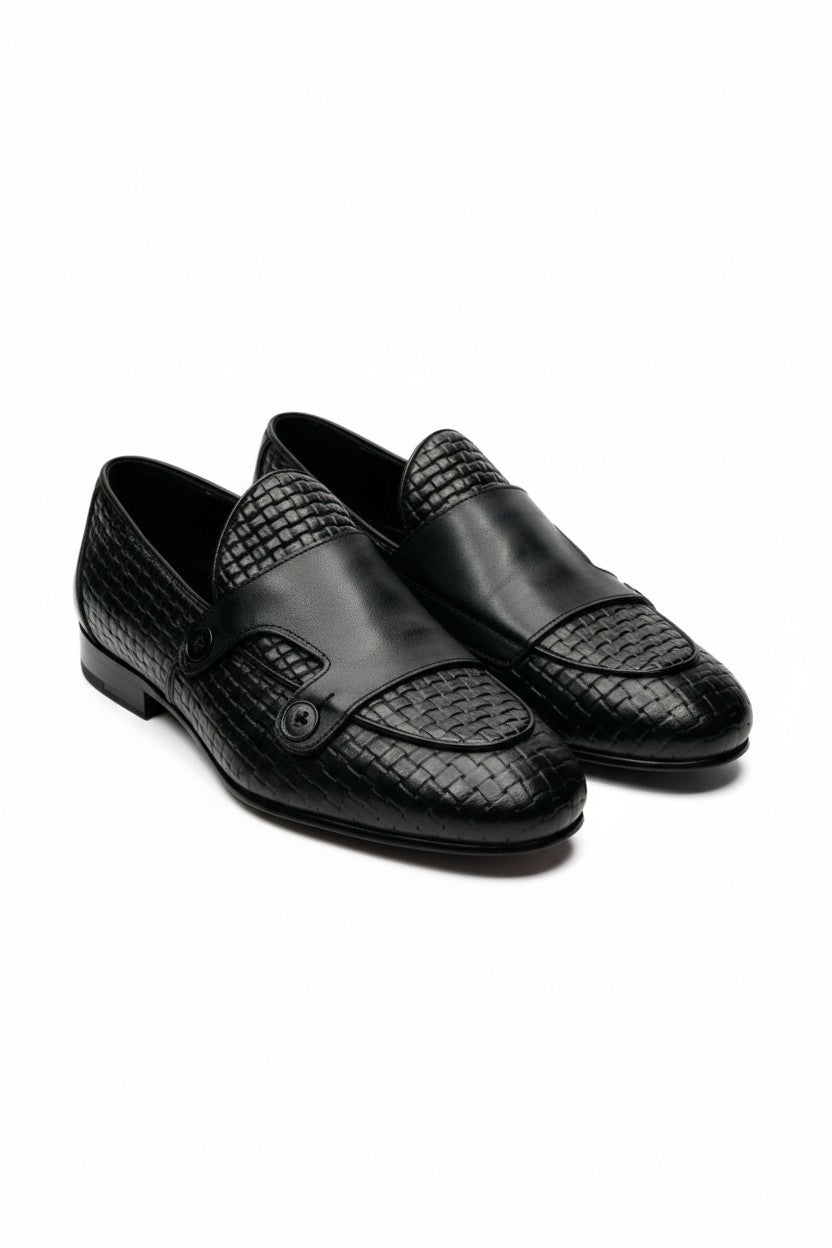 BLACK SHOES