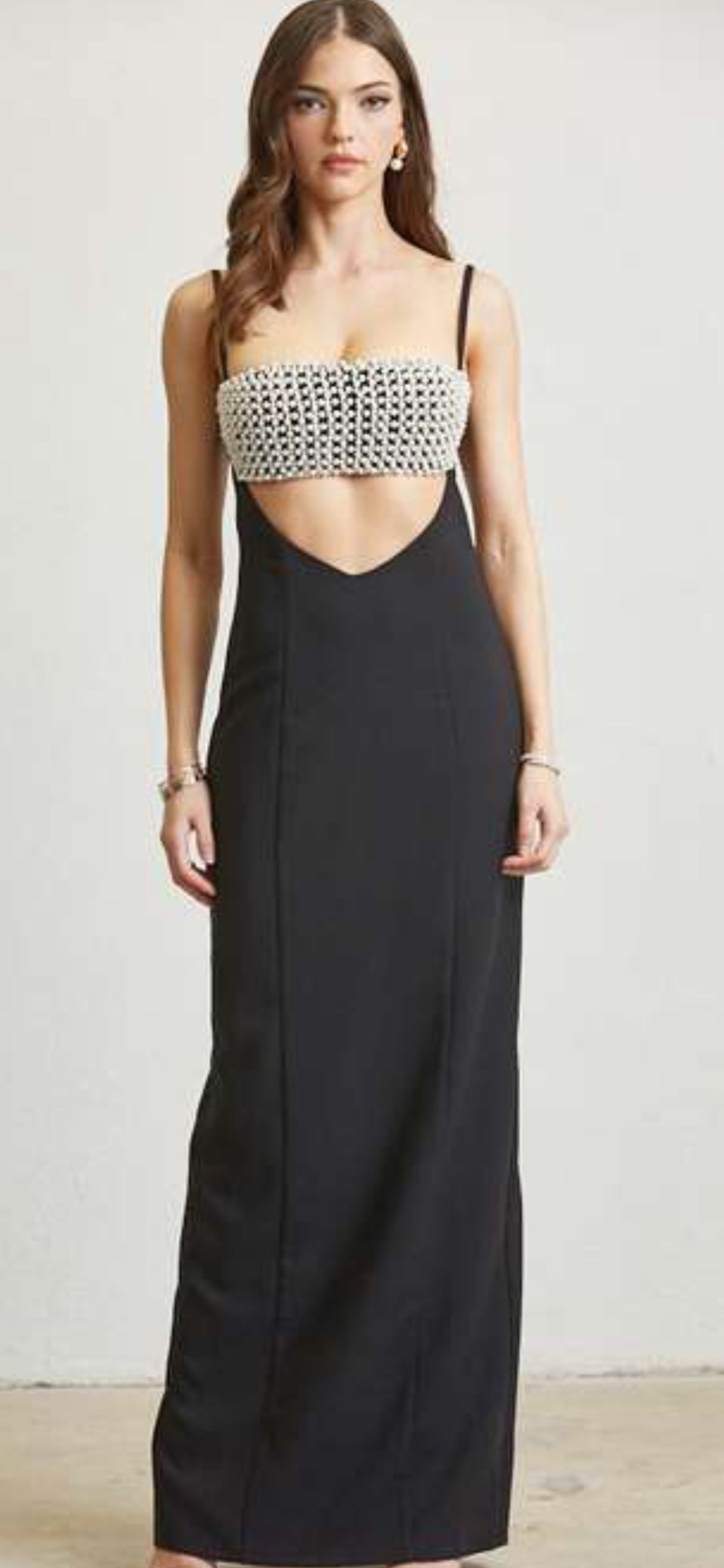 GLAMOROUS PEARL LONG BLACK GOWN