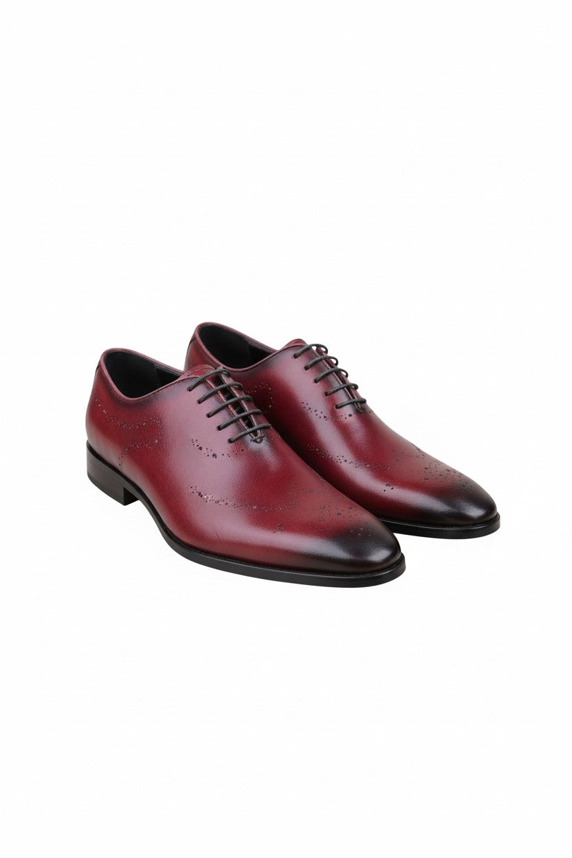Whole Cut Oxford with Medallions
