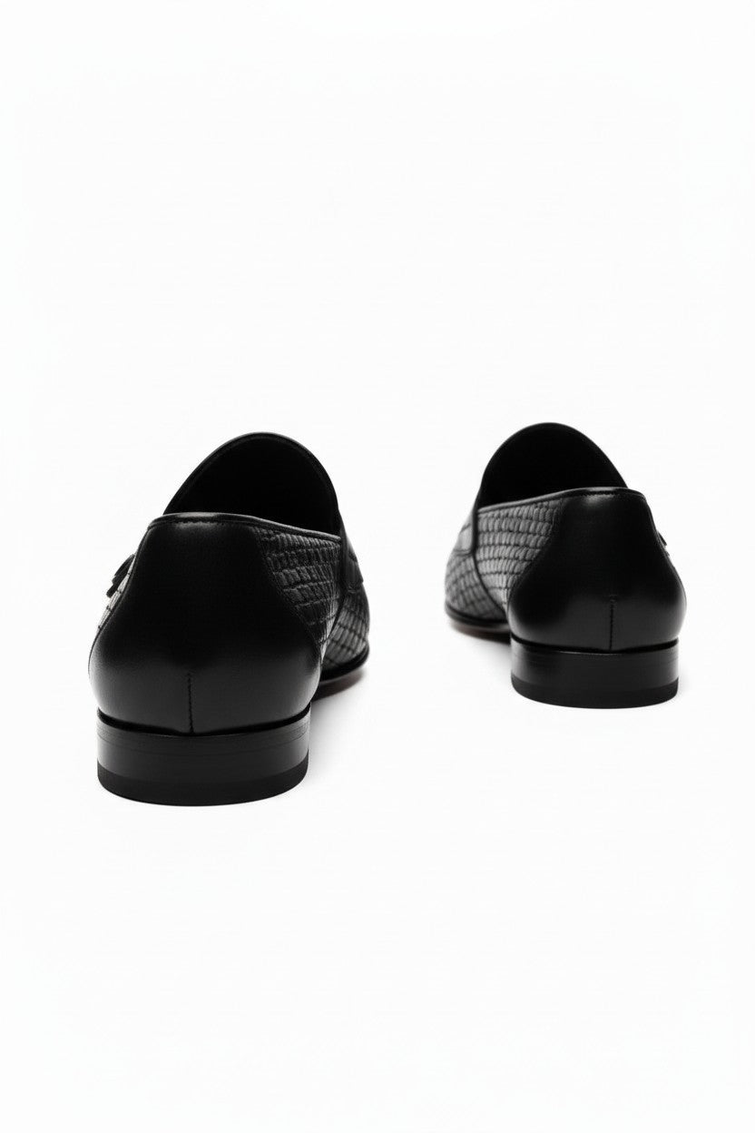 BLACK SHOES
