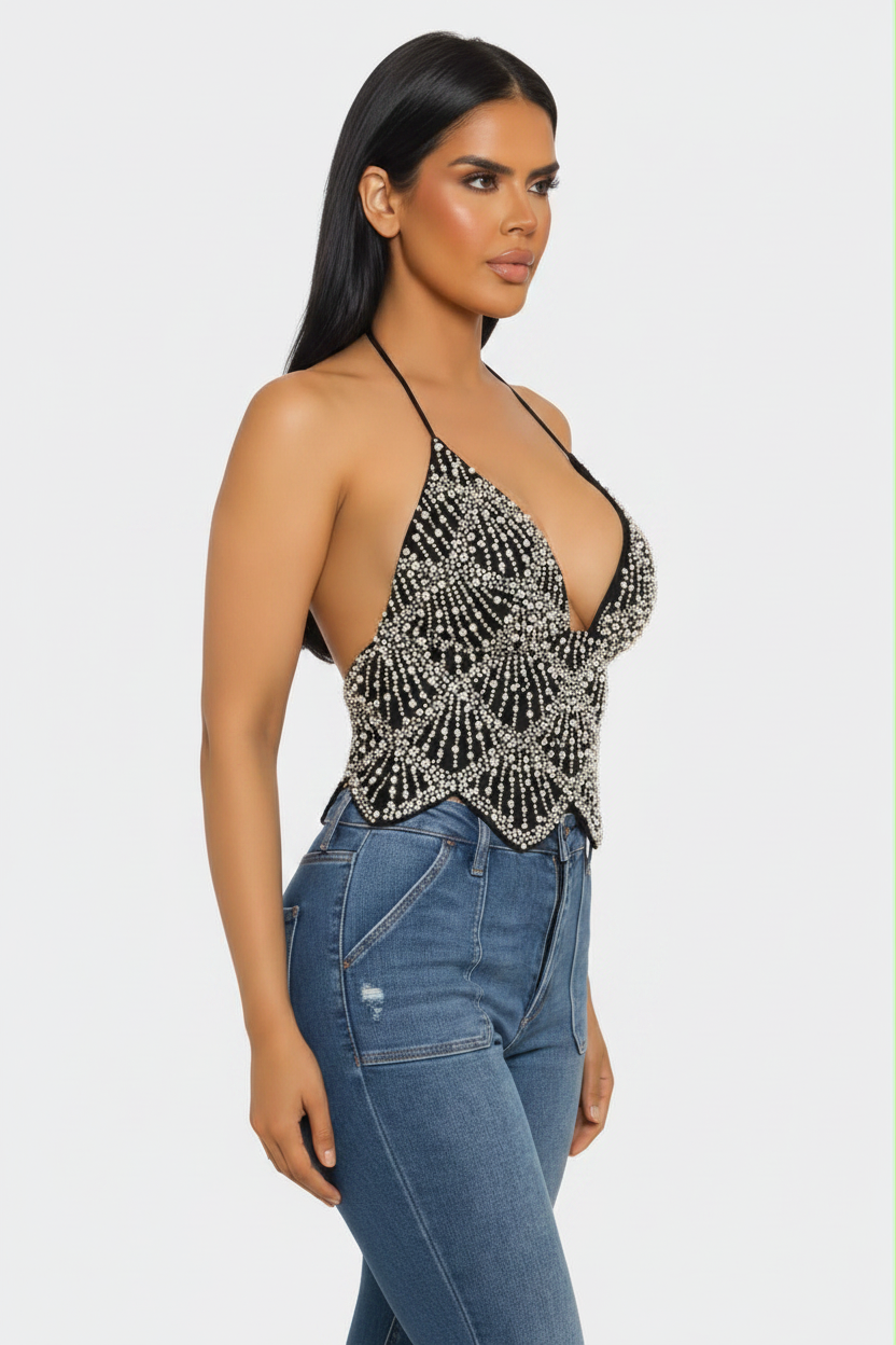 Pose 2 - Three Quarter Turn