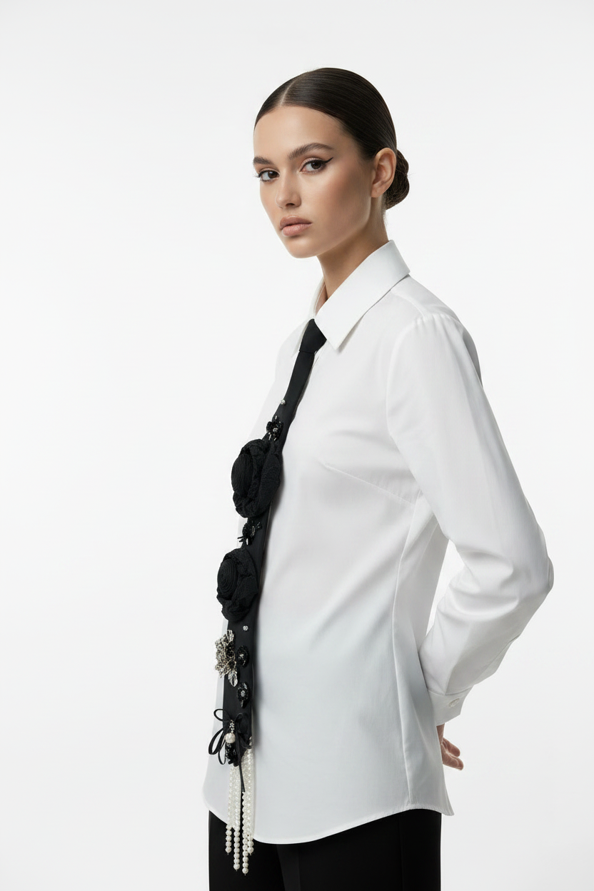 Pose 3 - Over the Shoulder