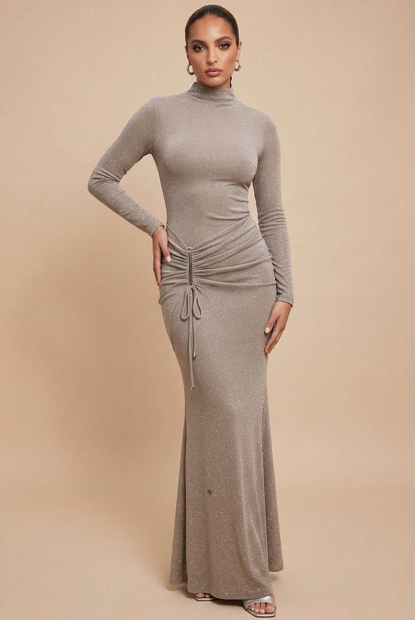 Silver-taupe front pose