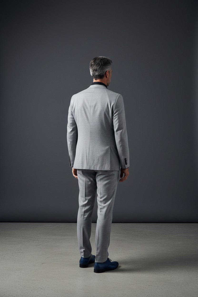 Vercini Men's Luxurious Gray Suit with Paisley Detail
