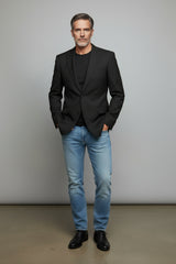 Bold Sport Jacket – Performance, Style & Comfort"