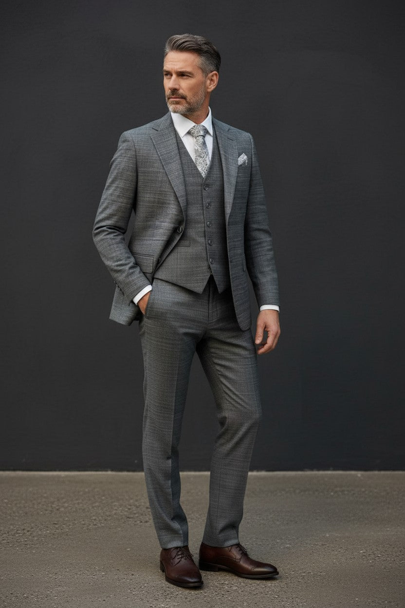 Malaga 3-Piece Plaid Suit – Timeless Elegance, Modern Tailorin