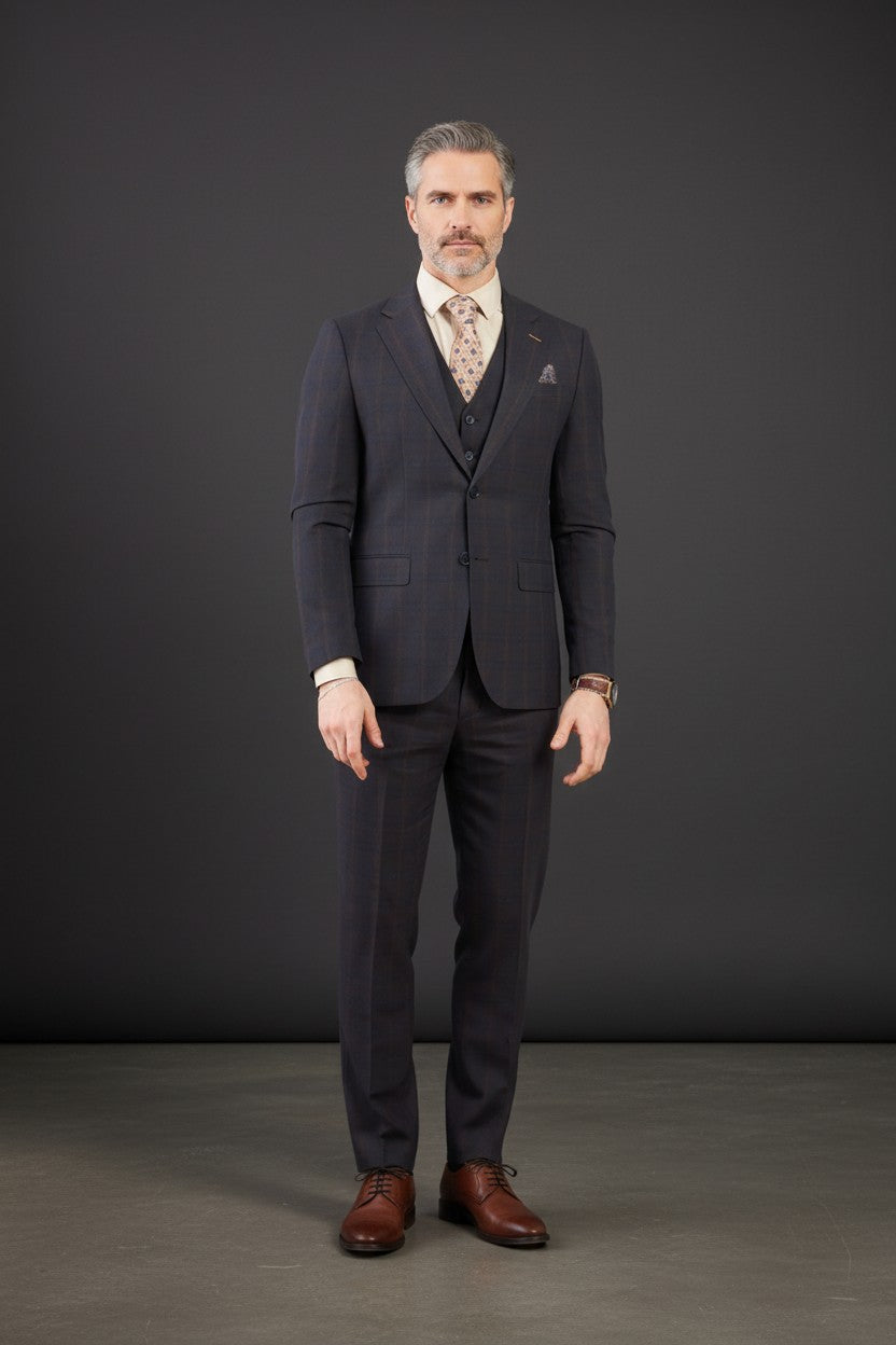 Vercini Metro Elegance Three-Piece Herringbone Suit - Light Gray