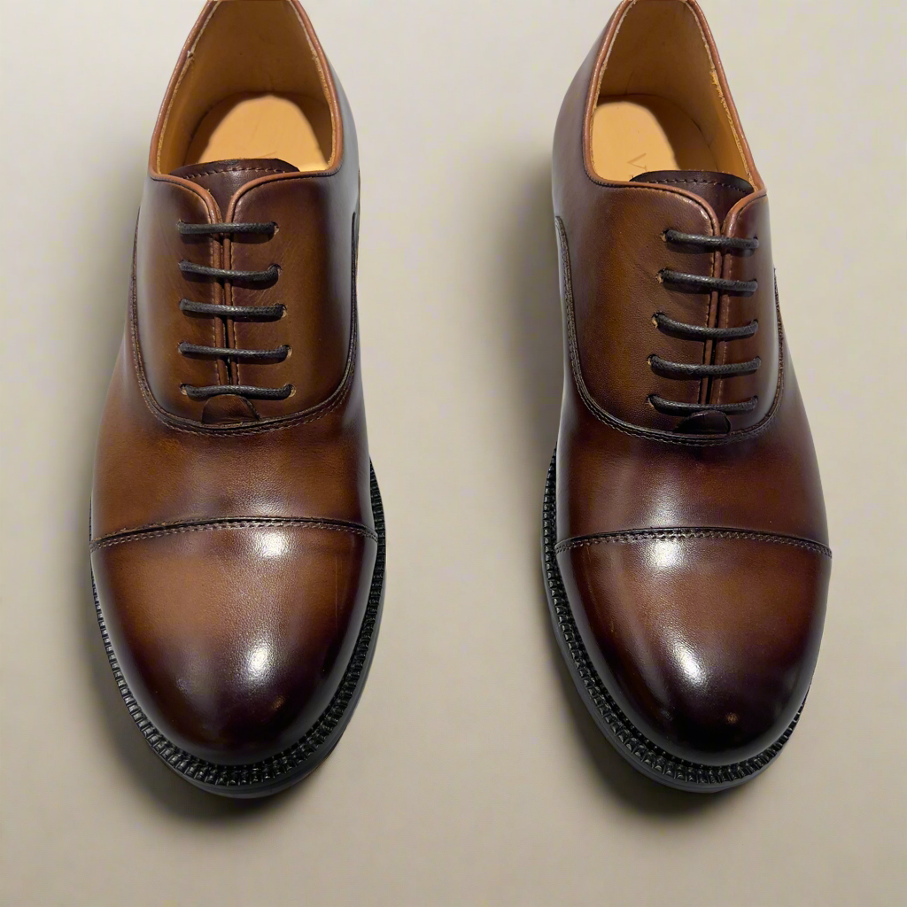 Classic Leather Shoes with Fixed Laces