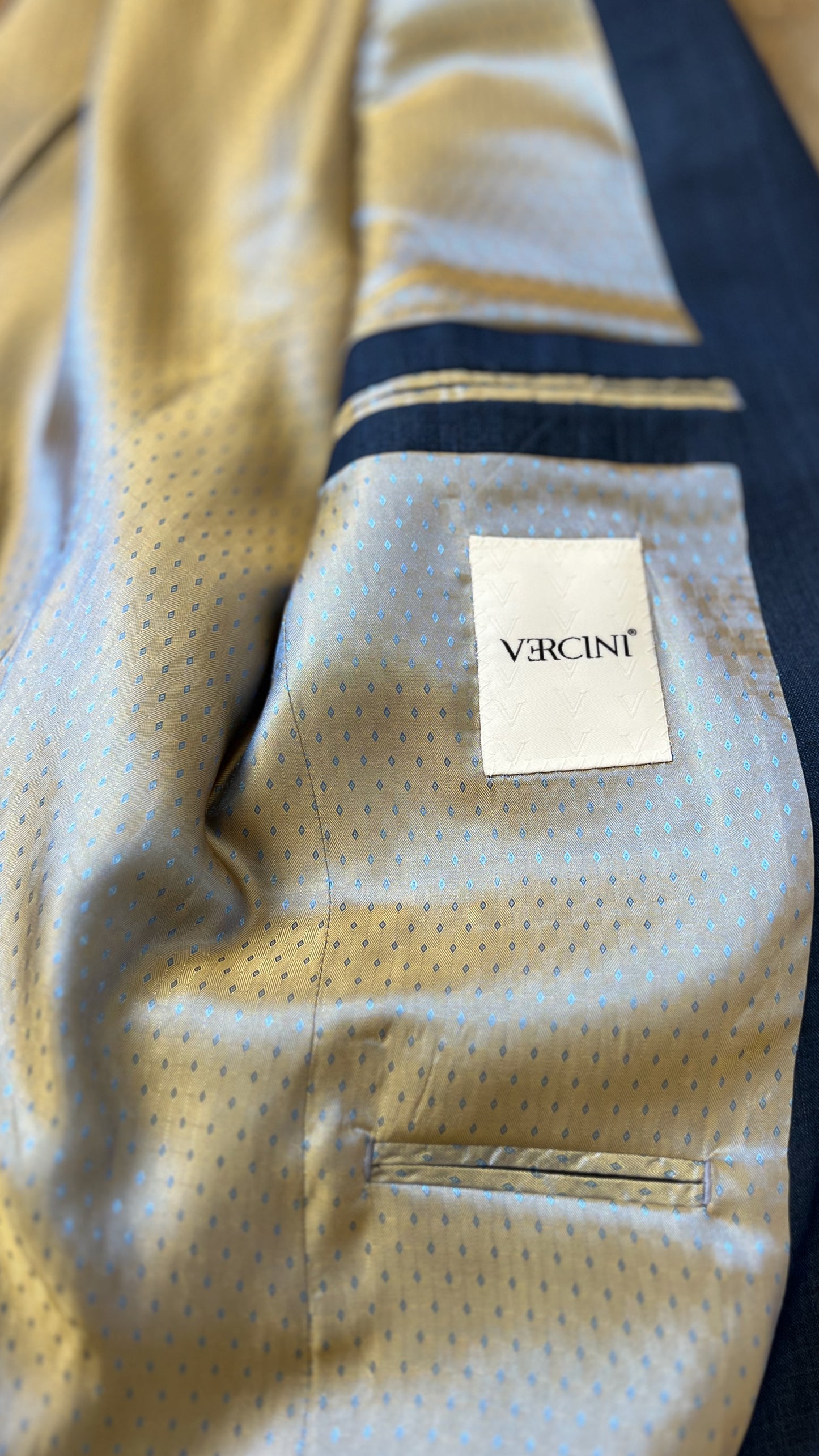 Vercini 3-Piece Classy Men's Business Suit with Reversible Vest