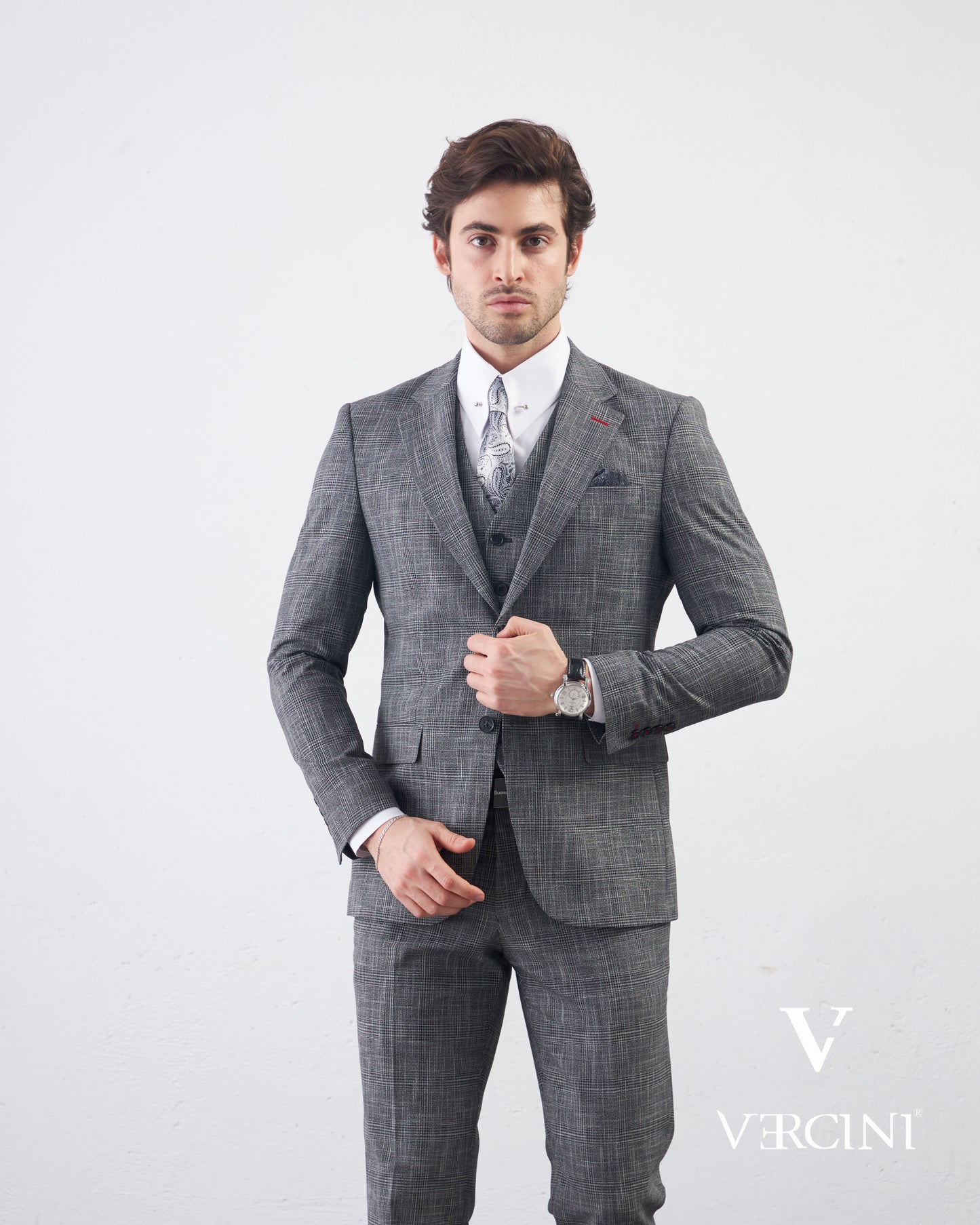 Vercini Charcoal Elegance Three-Piece Men's Suit