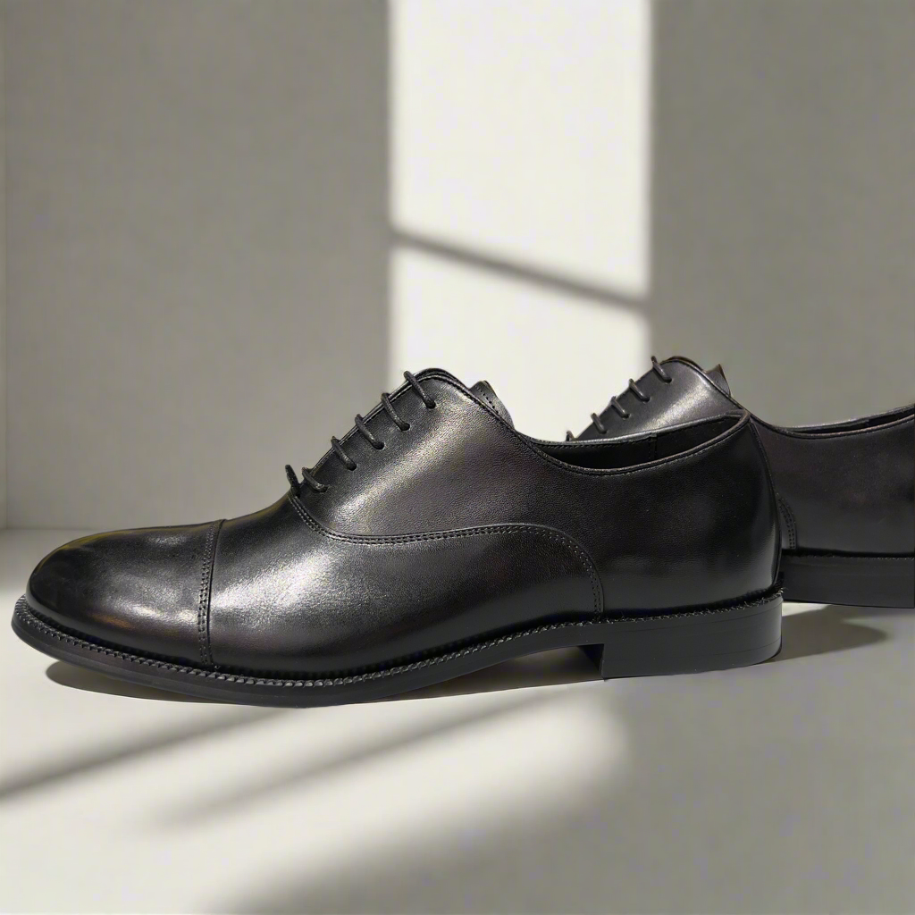 Classic Leather Shoes with Fixed Laces