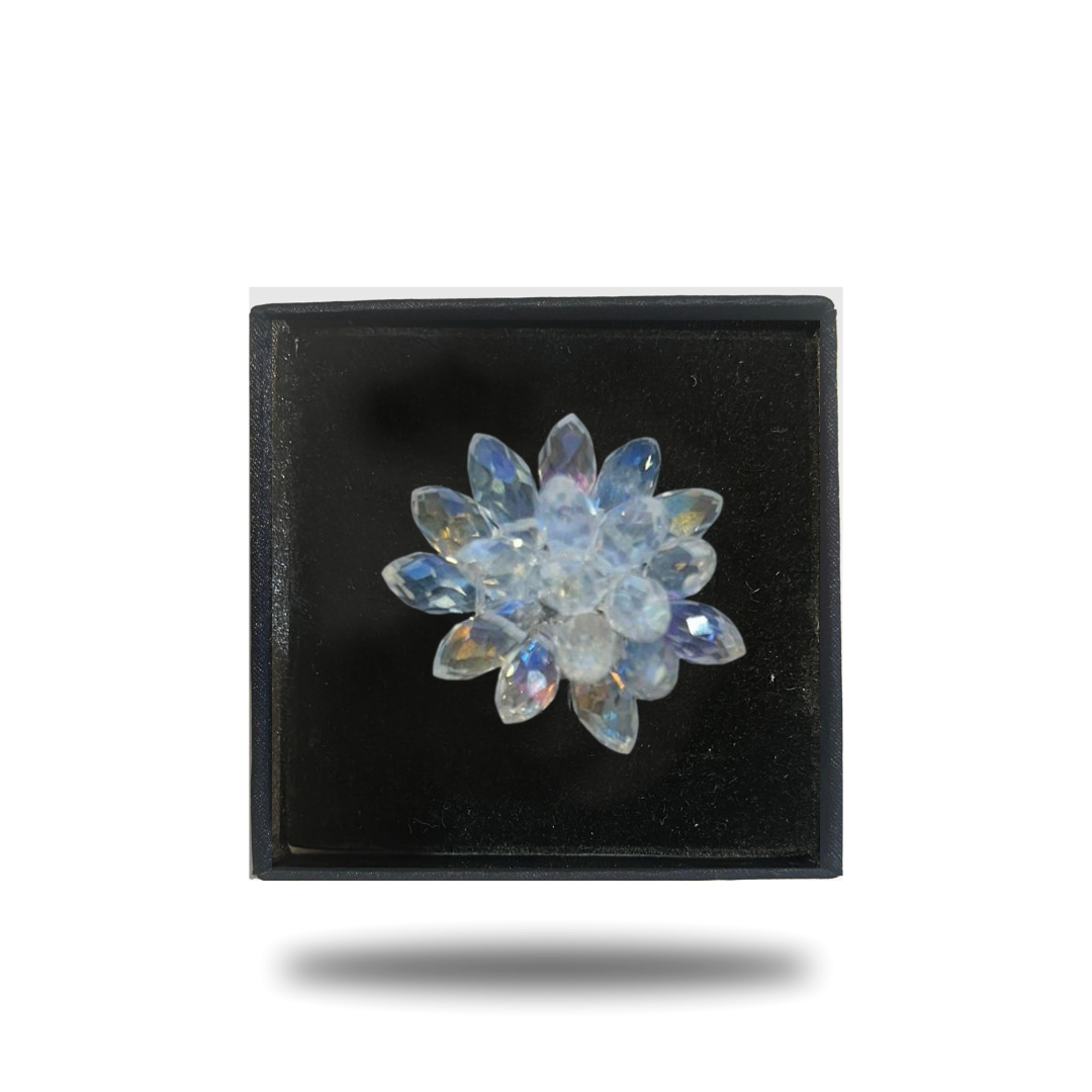 Crystal polyantha lapel pins