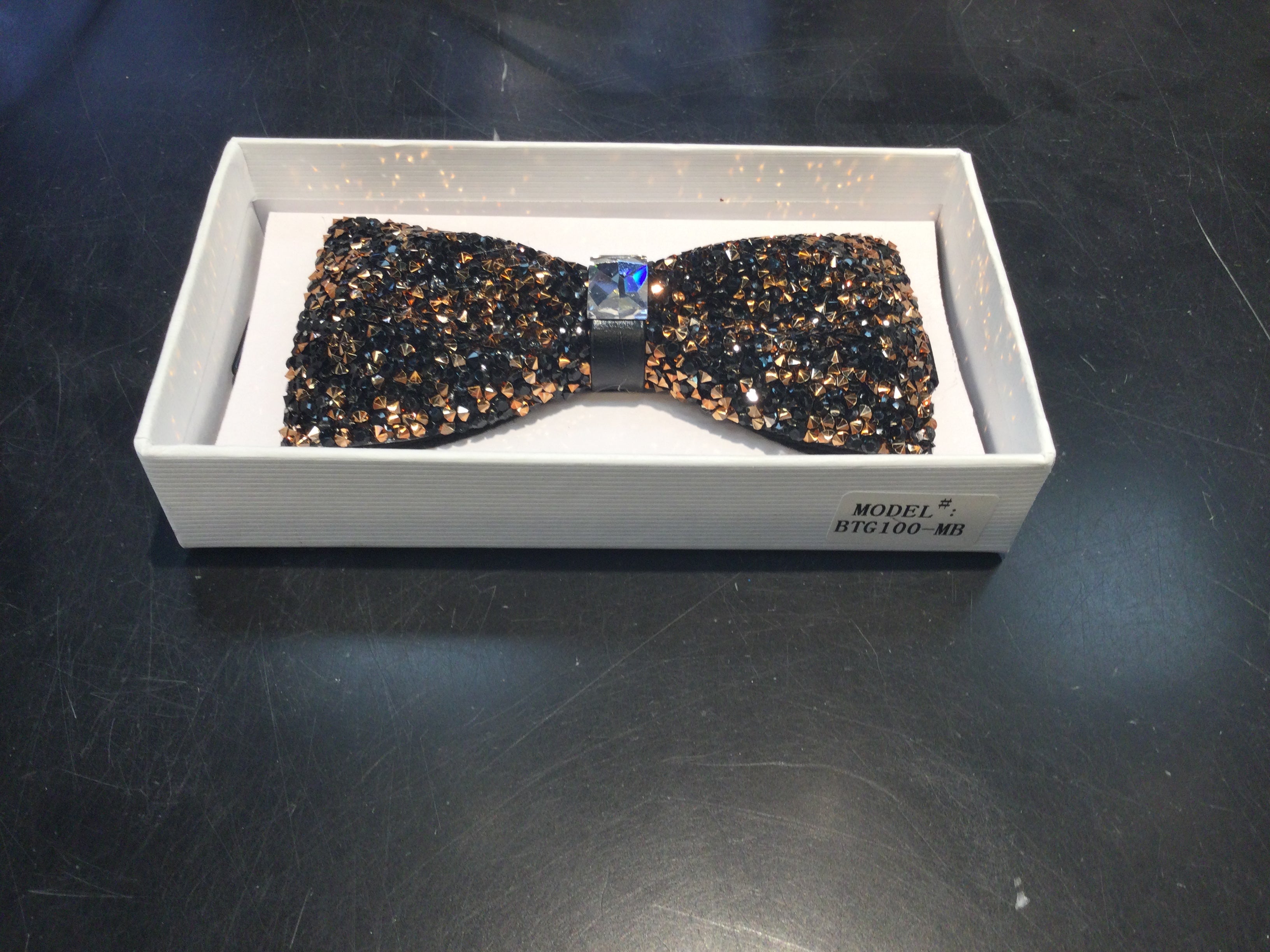 BTG100 SHINY BOWTIE
