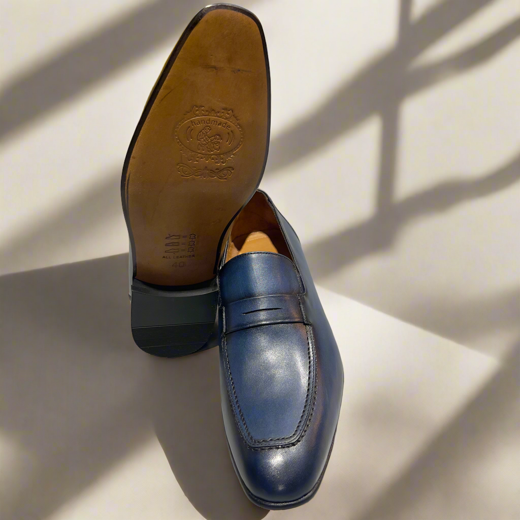 Versatile Penny Loafer – Classic Design in Four Elegant Shades