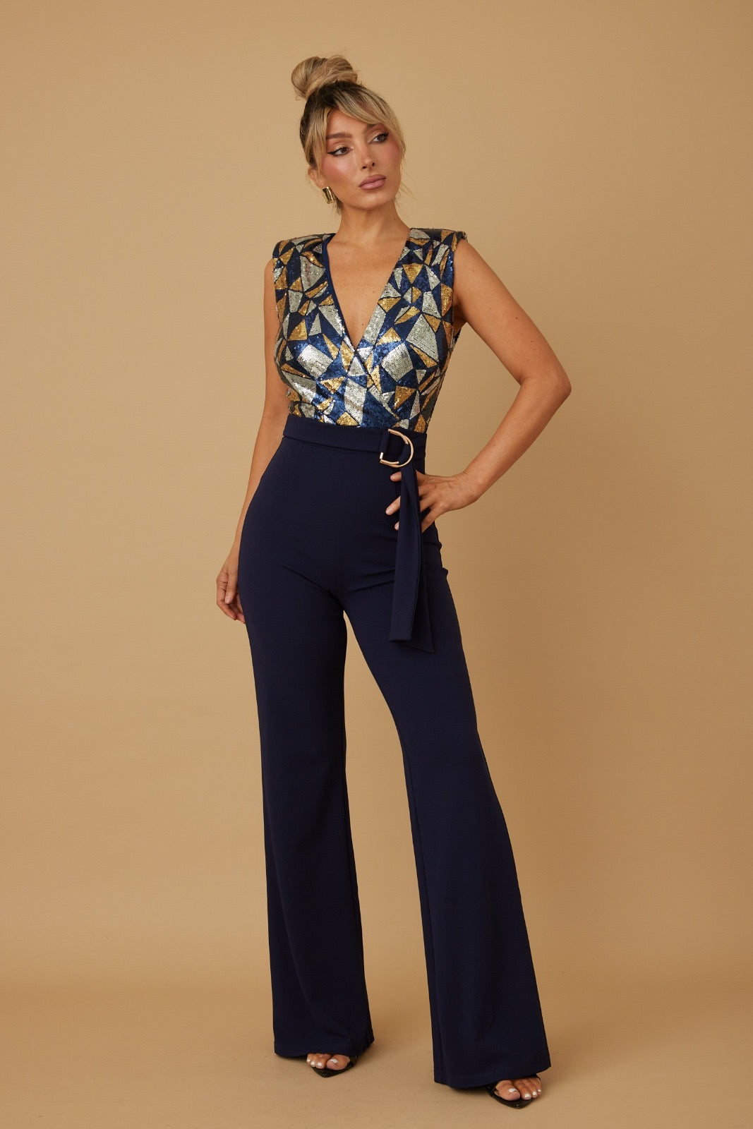 SLEEVELESS NAVY JUMPSUIT WITH DEEP V NECKLINE