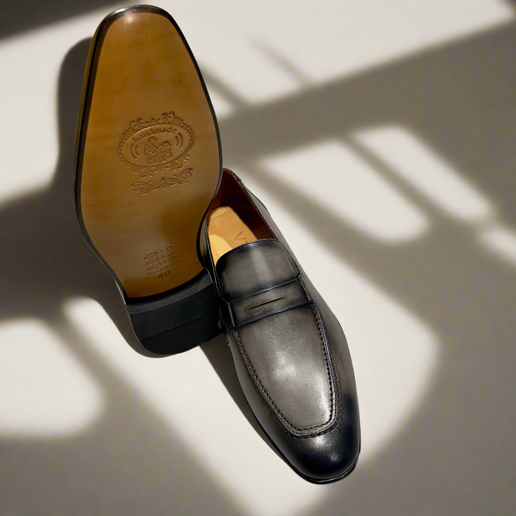 Versatile Penny Loafer – Classic Design in Four Elegant Shades