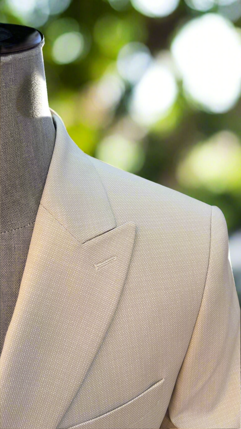 Timeless Double-Breasted Jacket – Classic Elegance & Sophistication"