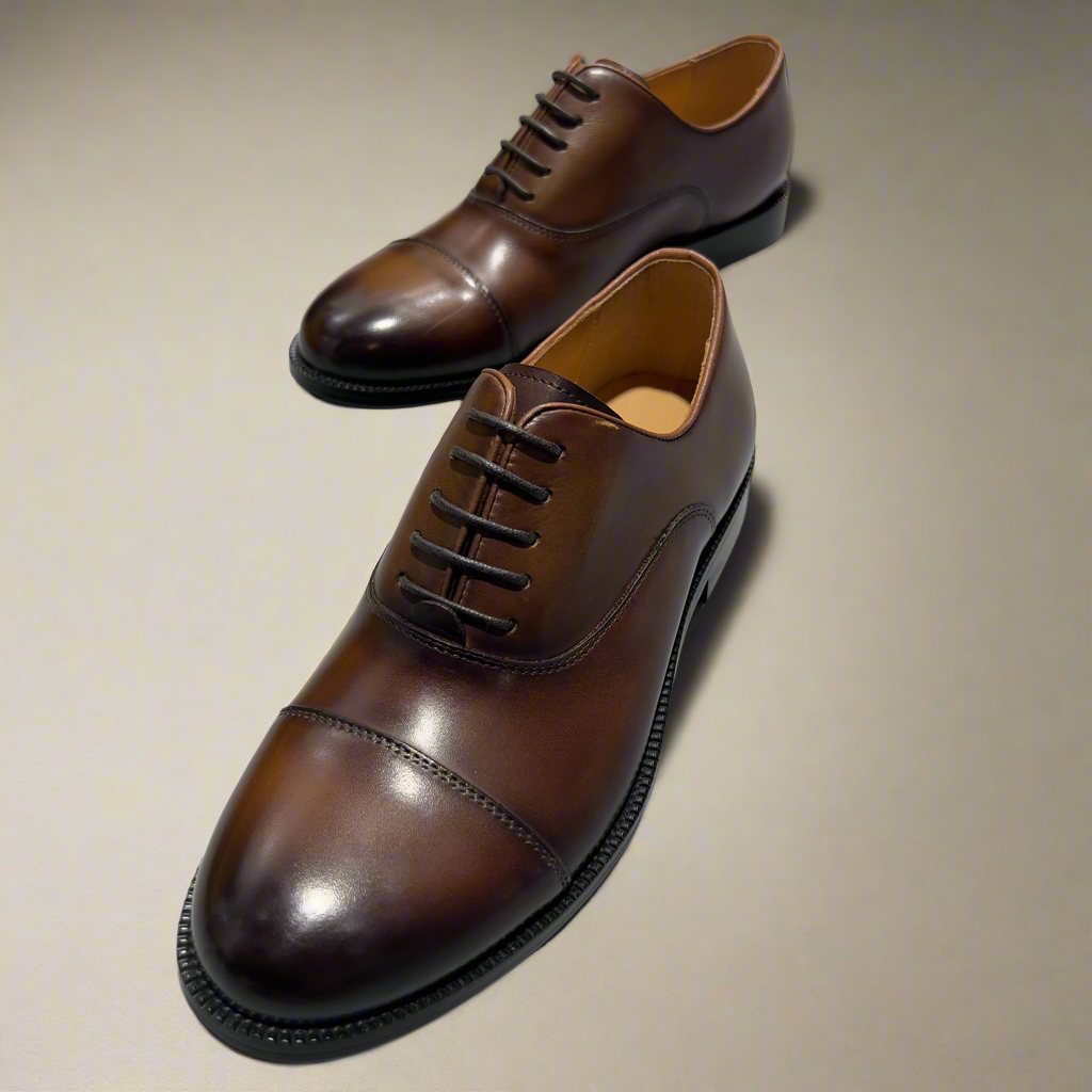Classic Leather Shoes with Fixed Laces