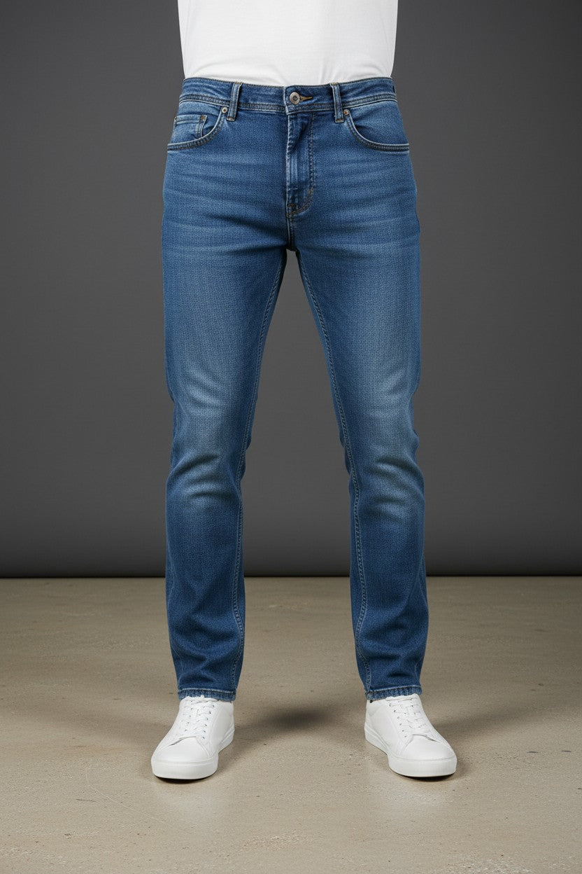 Integral Slim-Fit Jeans
