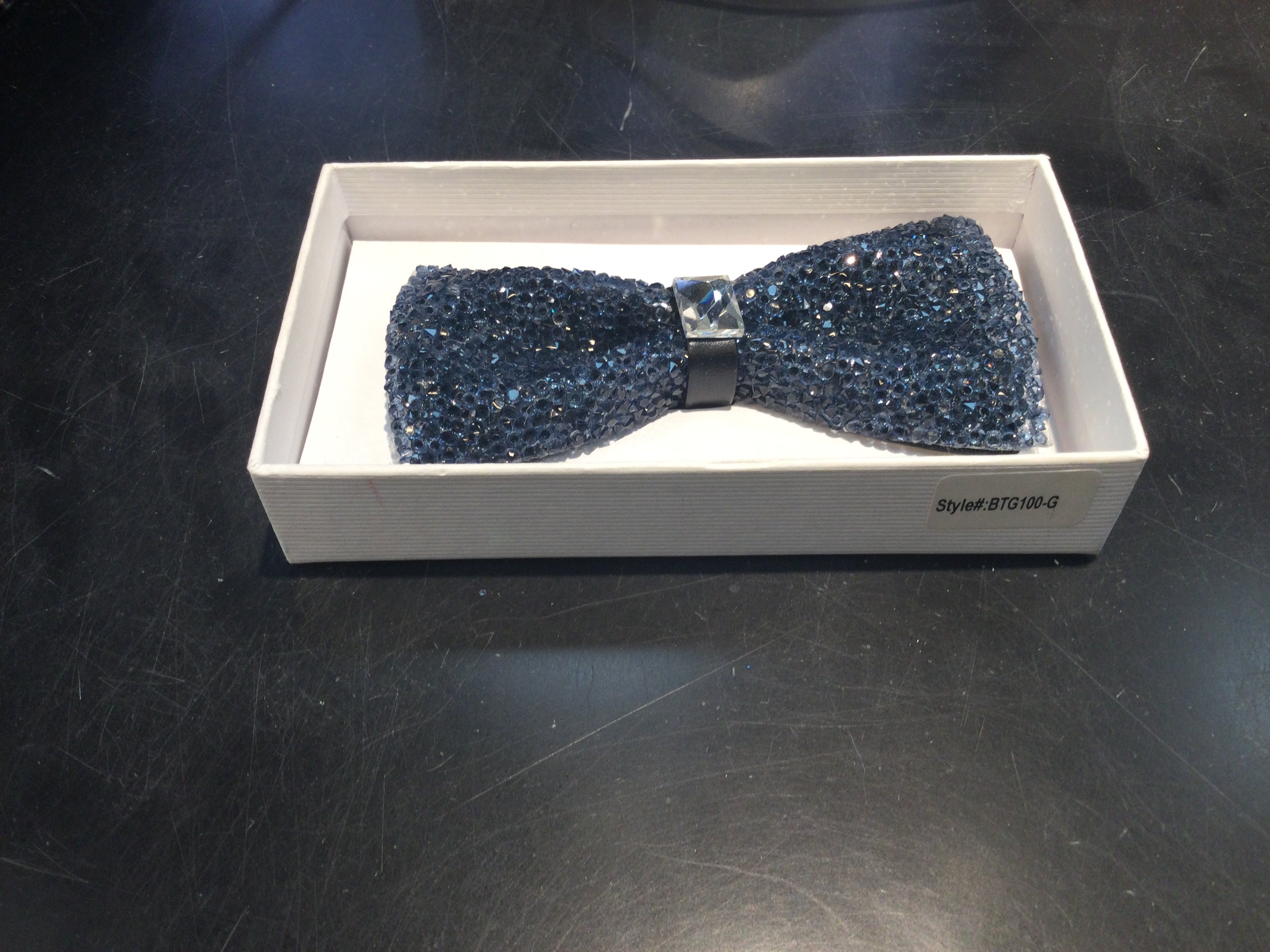 BTG100 SHINY BOWTIE