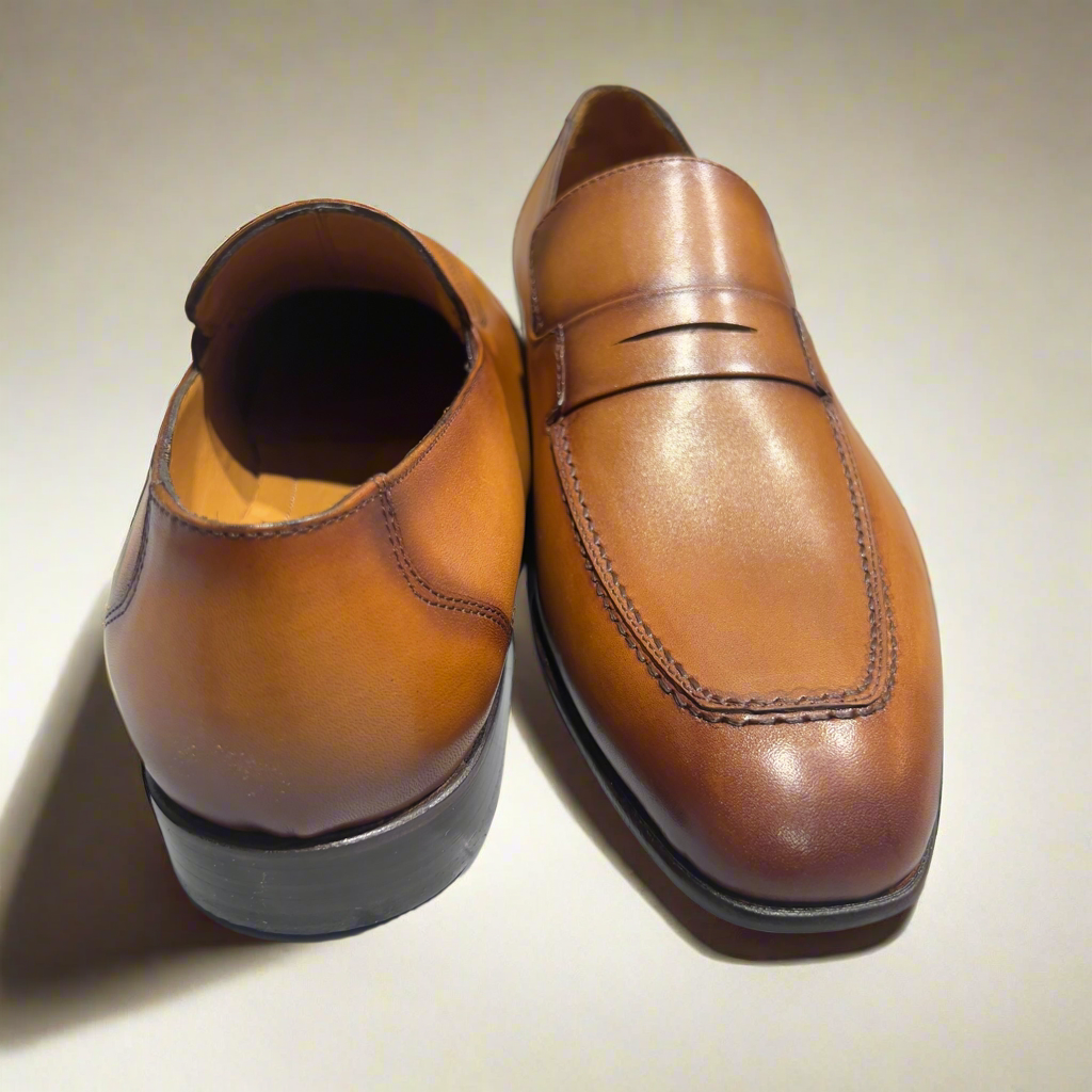 Versatile Penny Loafer – Classic Design in Four Elegant Shades