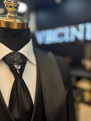 Black 4-Piece Tuxedo Set for a Timeless Look"