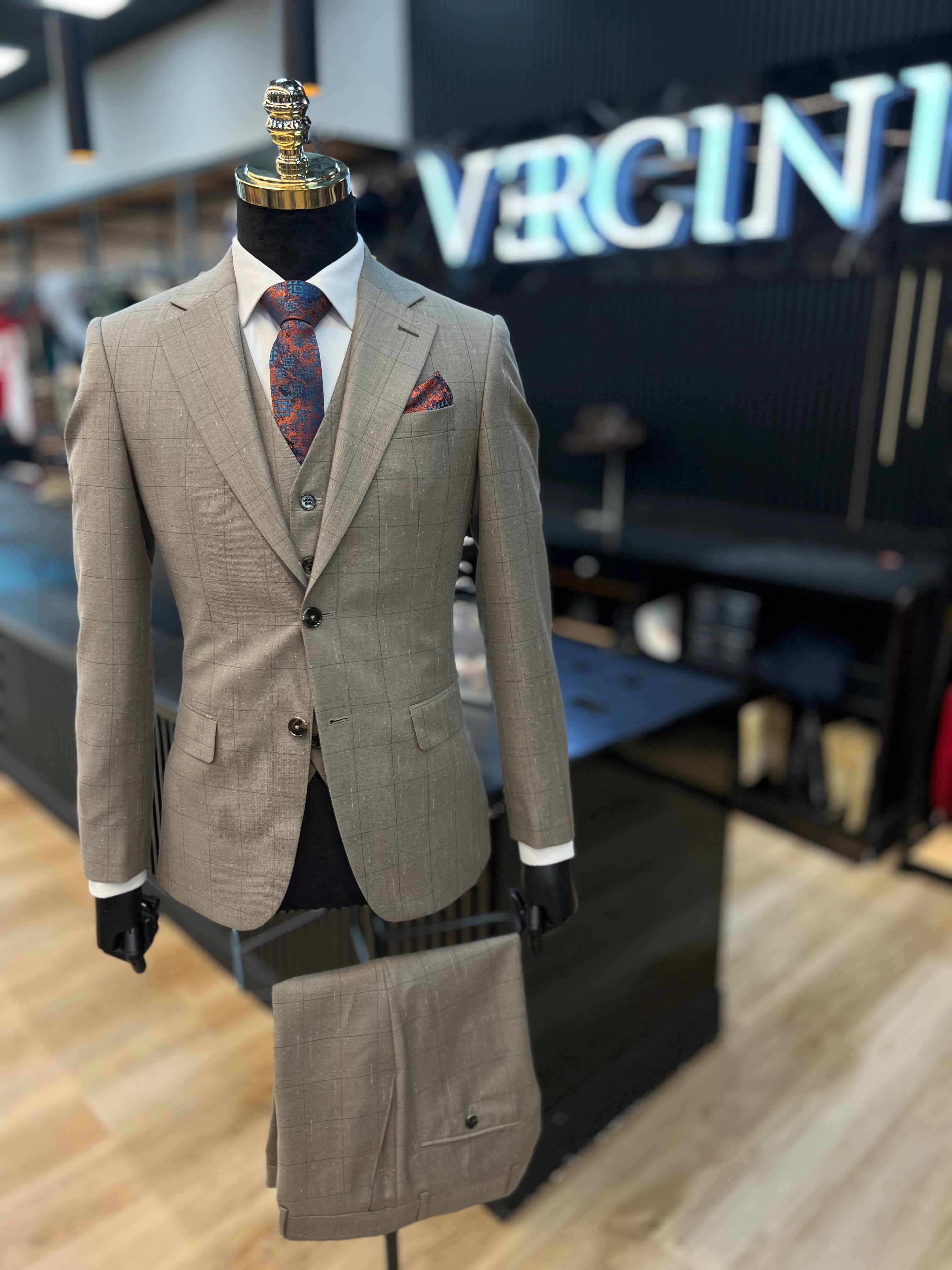 Brown Suit with Stylish Square Pattern – Classic & Sophisticated Look