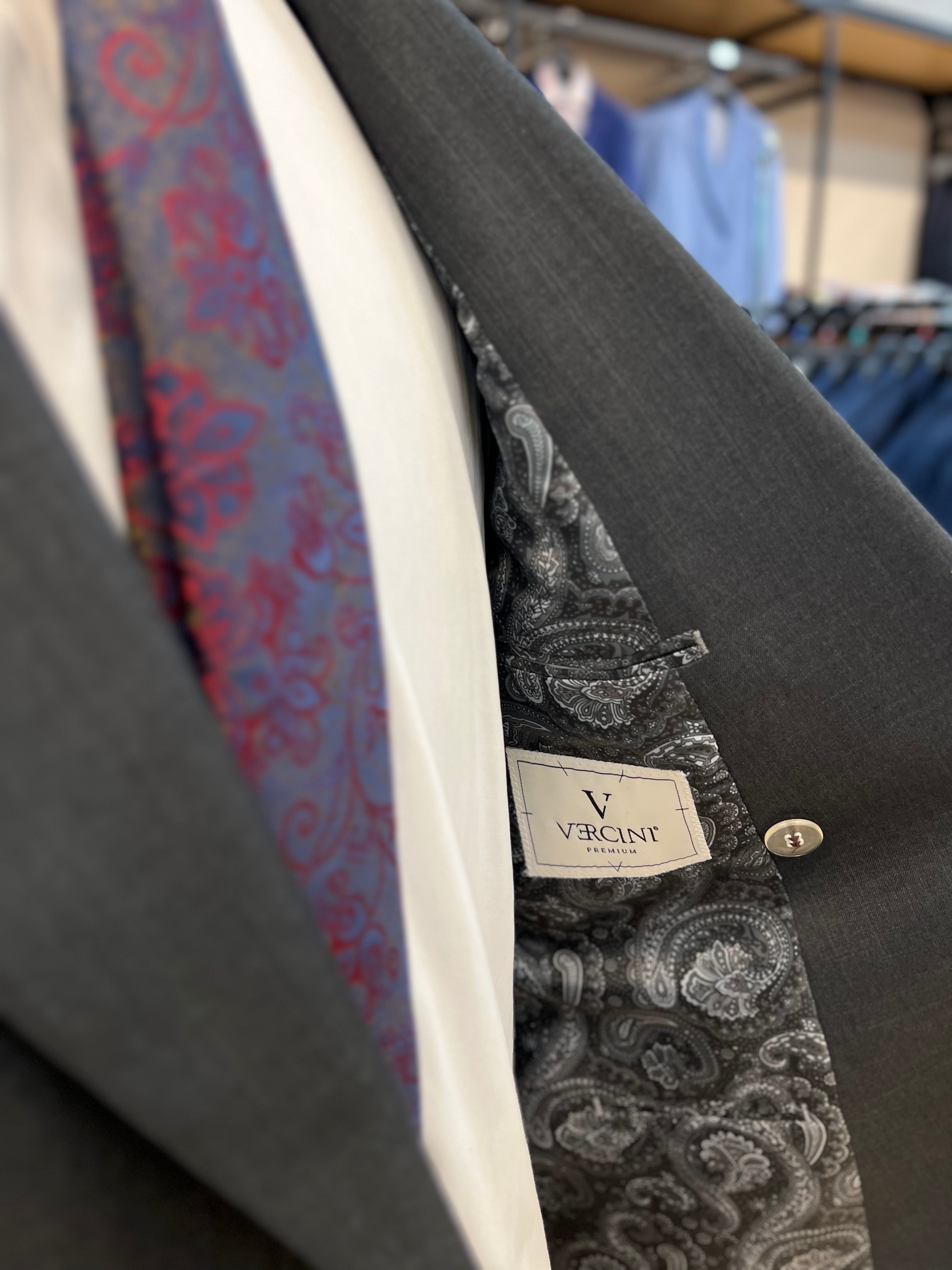 Vercini Metropolitan Double-Breasted Suit