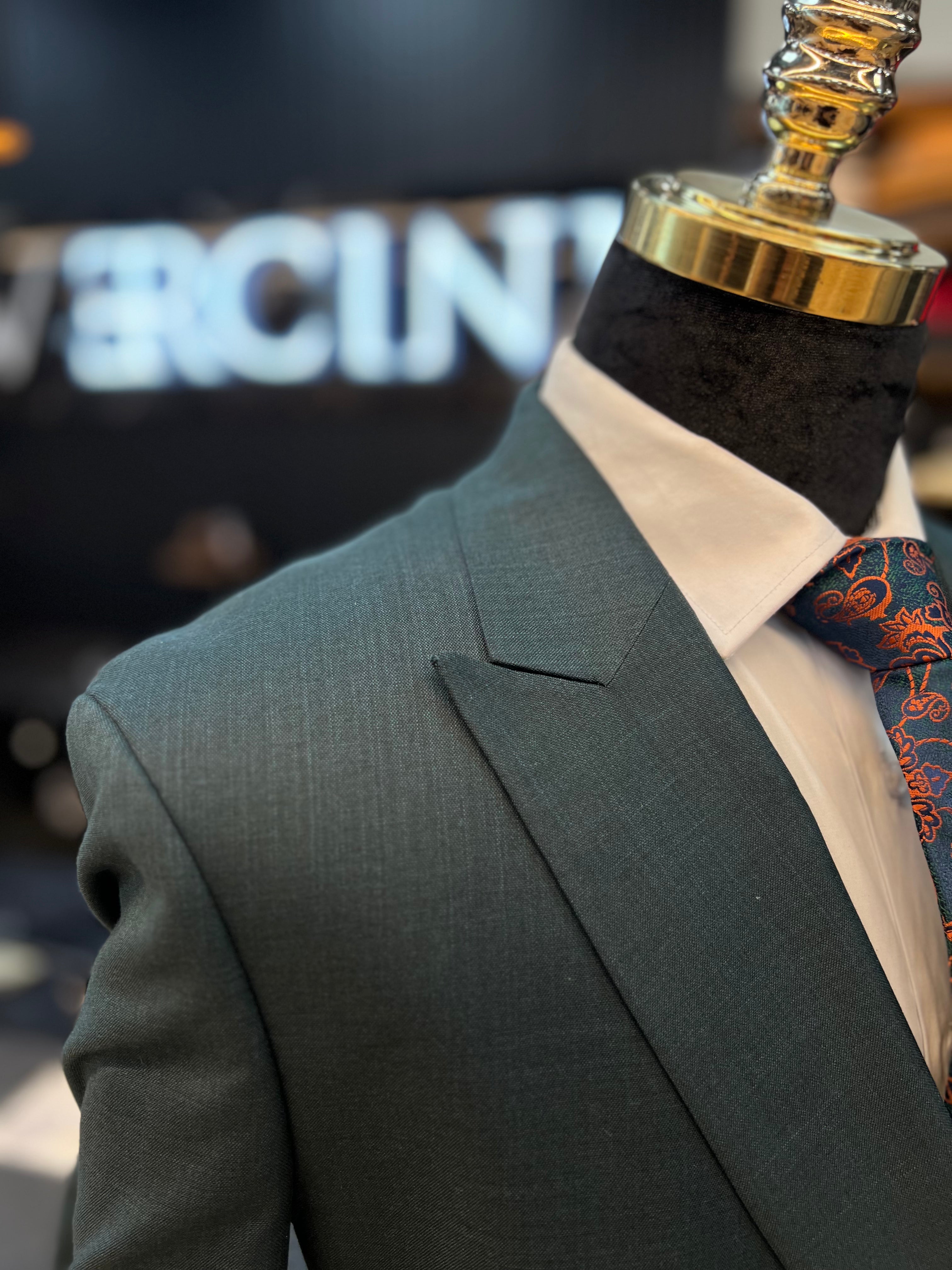 Vercini Metropolitan Double-Breasted Suit