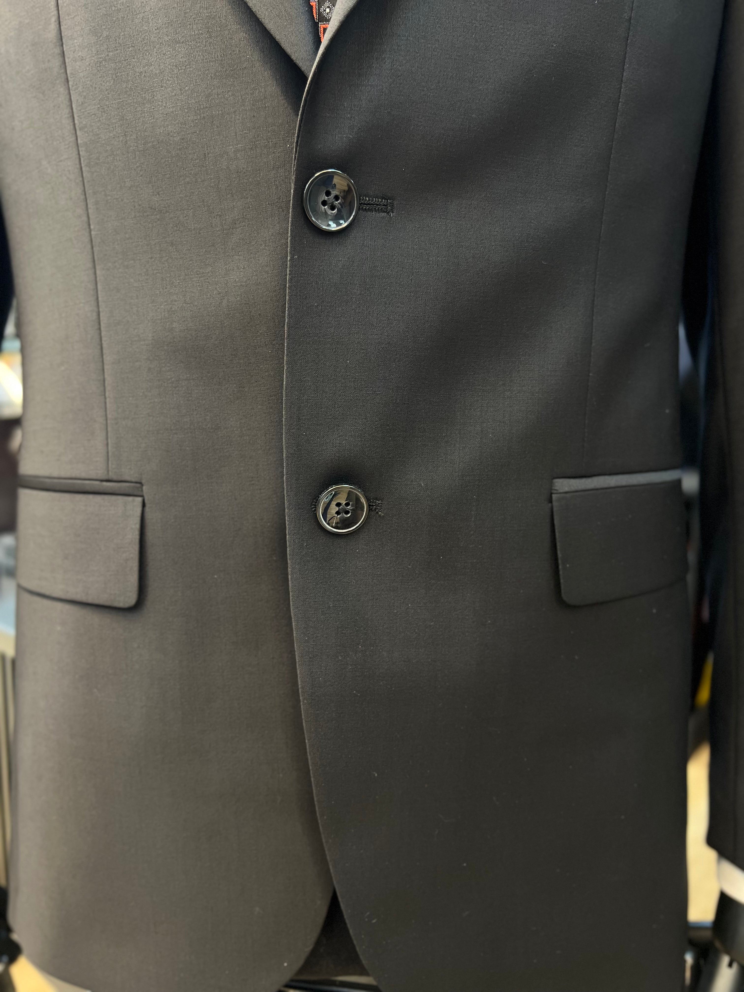 Vercini Midnight Majesty – Luxe Multi-Tonal Wool Blend Suit