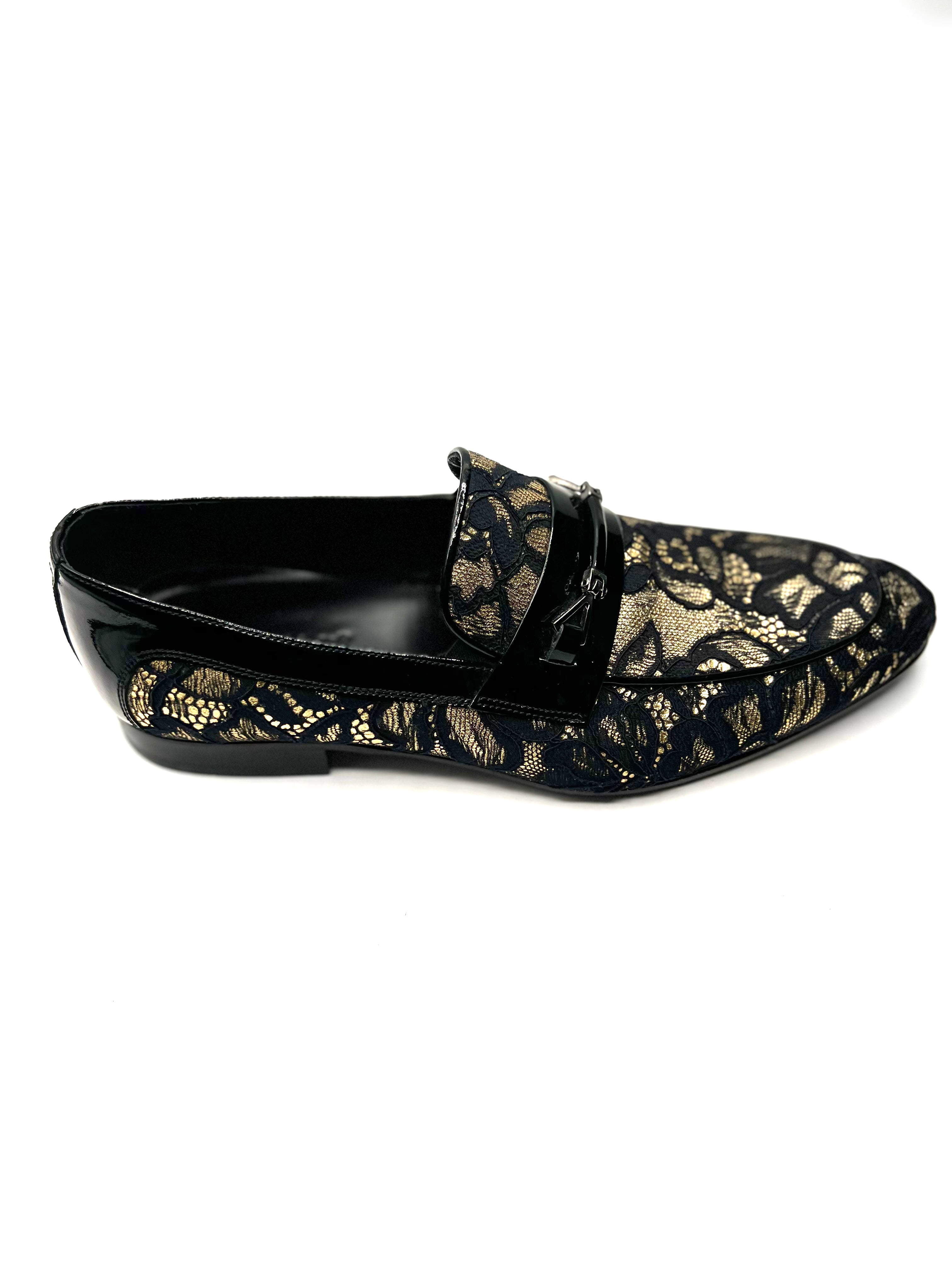 gold shoes