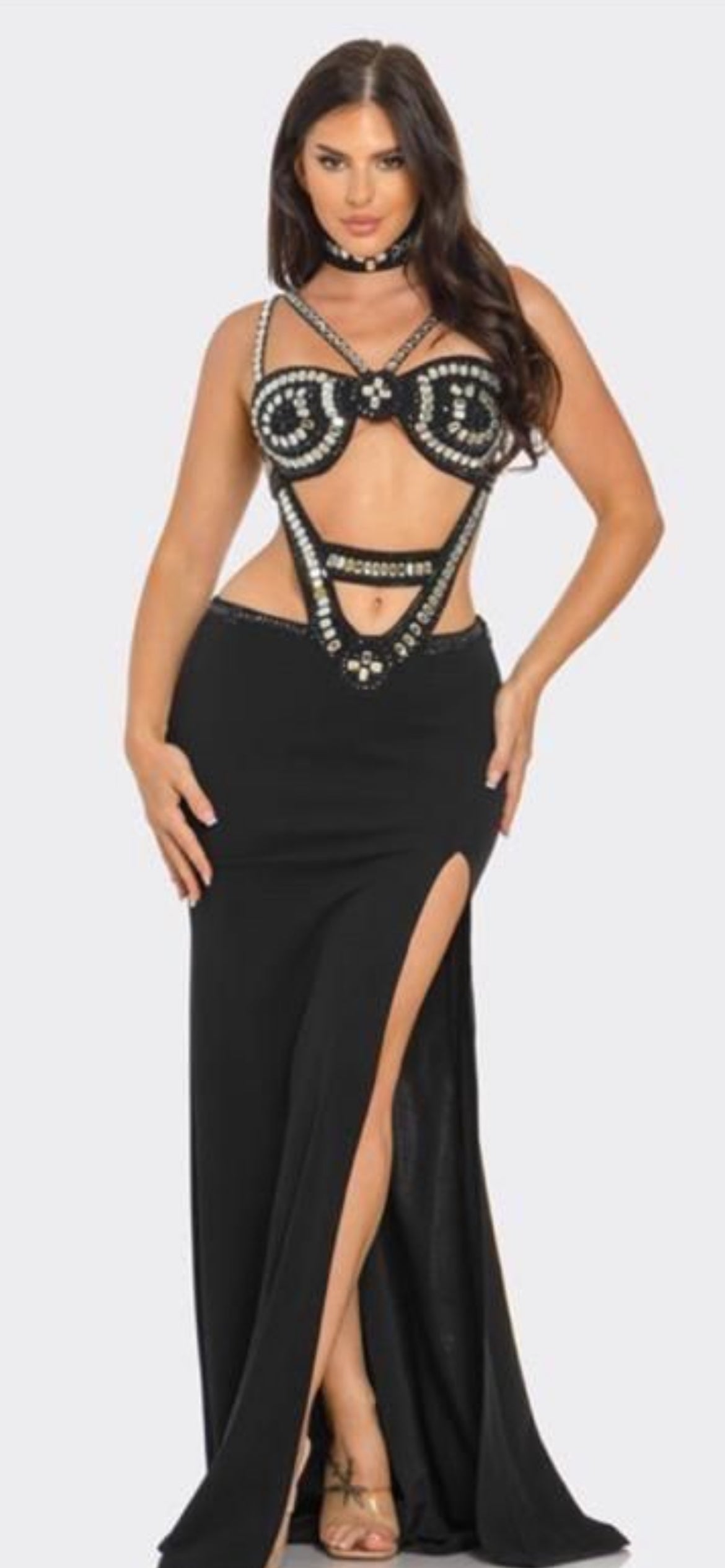 STRIKING SEXY BLACK EVENING GOWN