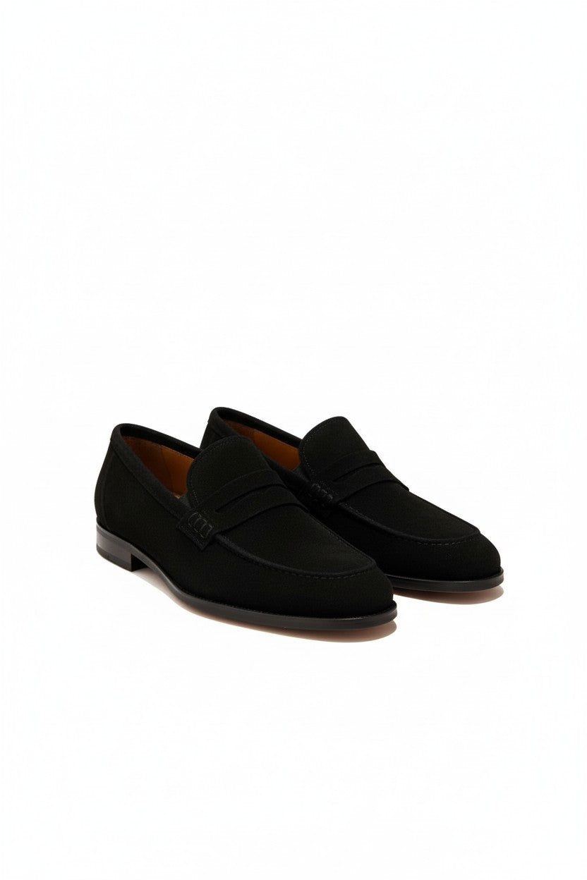 Versatile Suede Loafers – Timeless Style in Black, Navy & Brown
