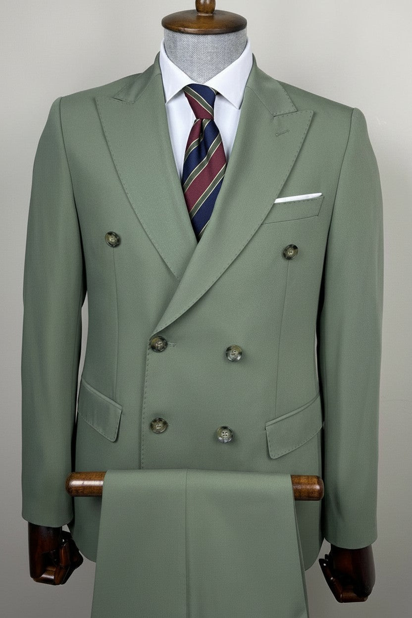 VERCINI Men's Double-Breasted Suit Sharp Style, Clean Fit A well-structured double-breasted