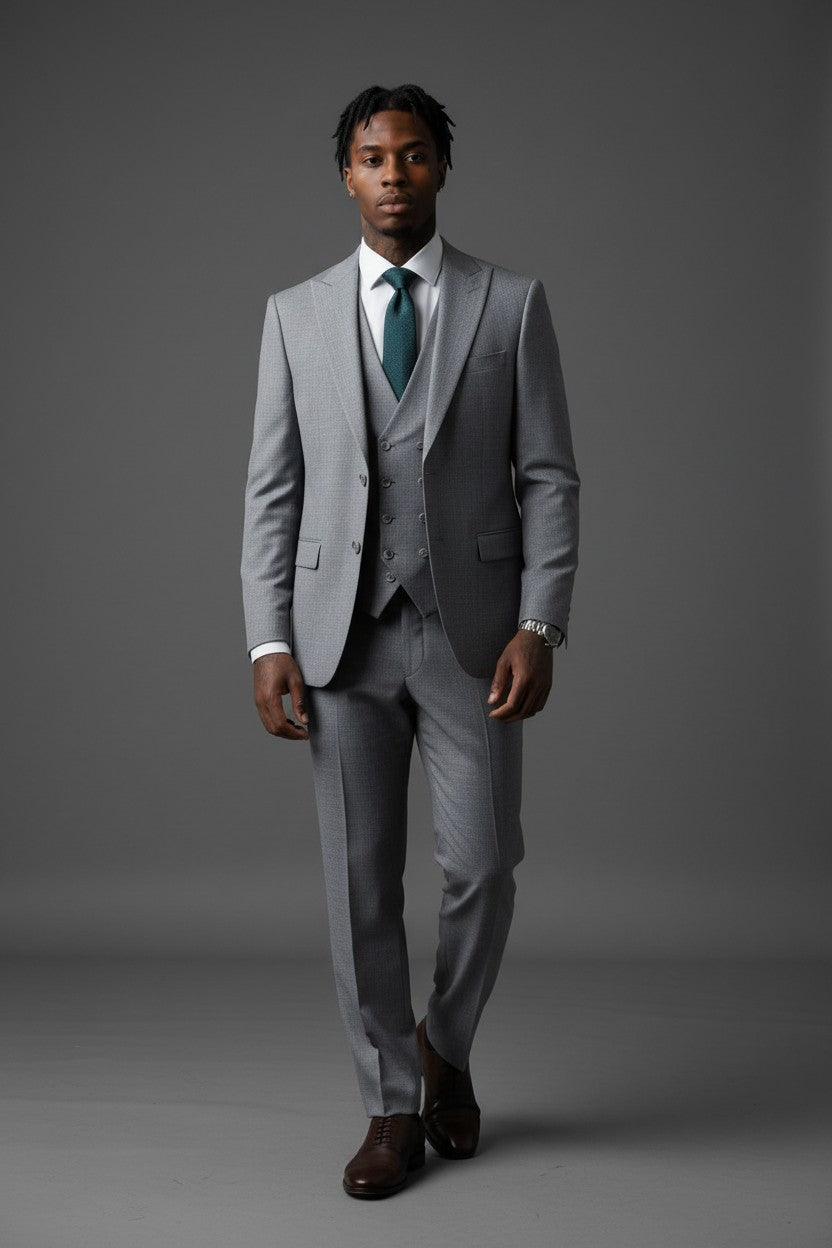 Malaga 3-Piece Plaid Suit – Timeless Elegance, Modern Tailorin