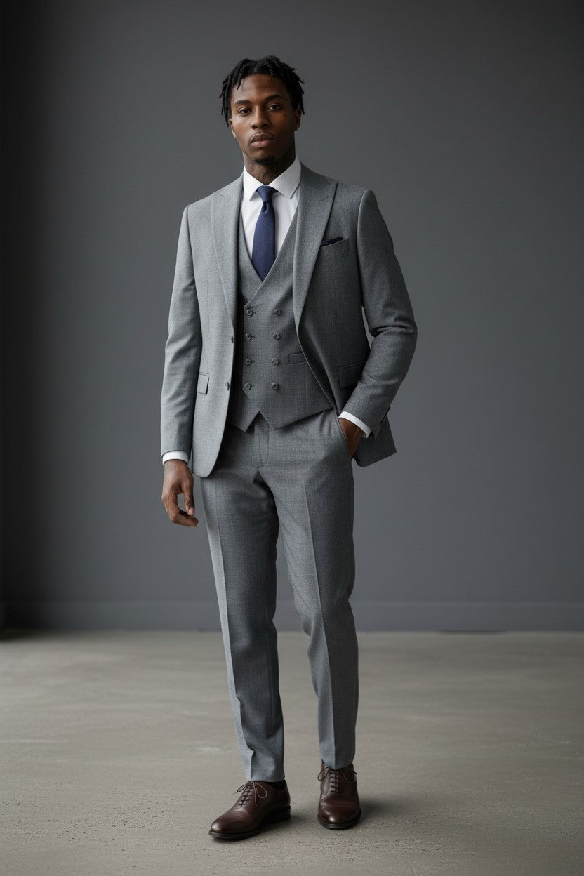 Malaga 3-Piece Plaid Suit – Timeless Elegance, Modern Tailorin