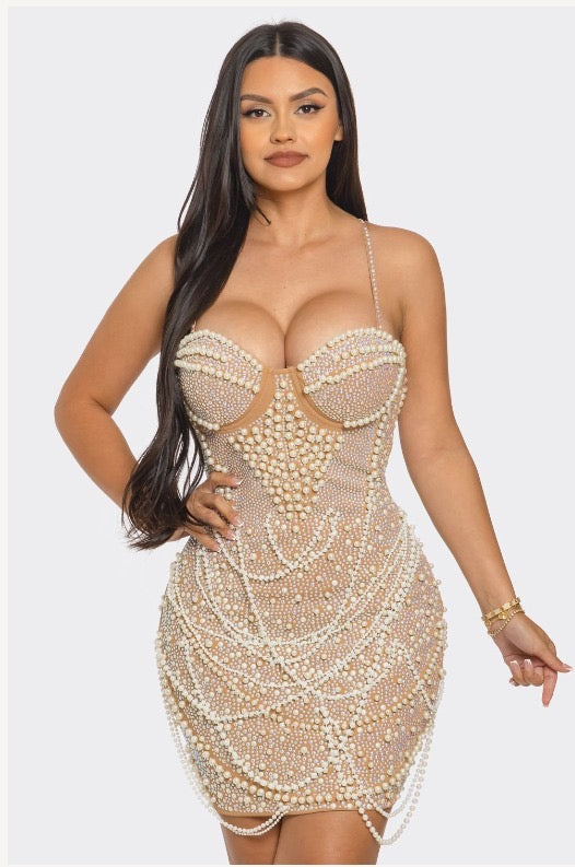 PEARL-EMBELLISHED LUXURY DRESS-TIMELESS ELEGANCE