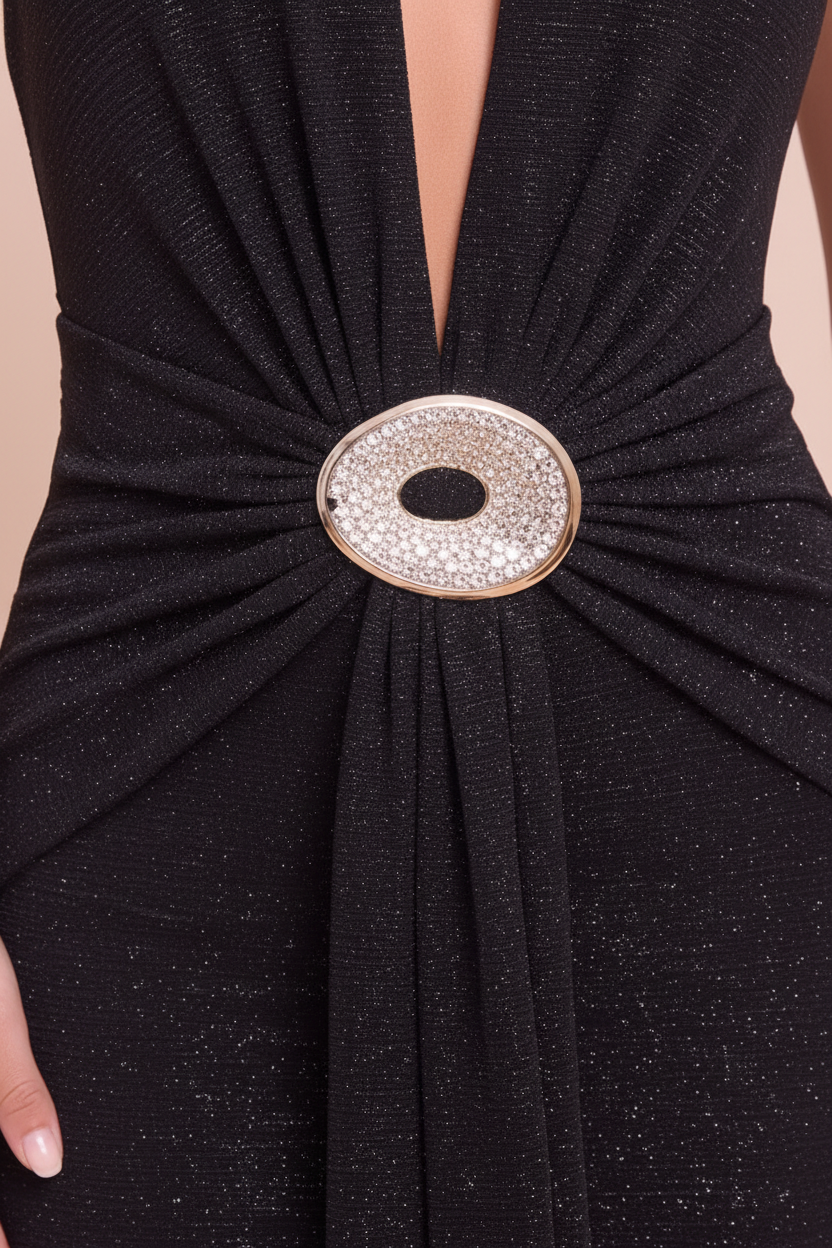 Black Gown Pose 5 – Waist Detail