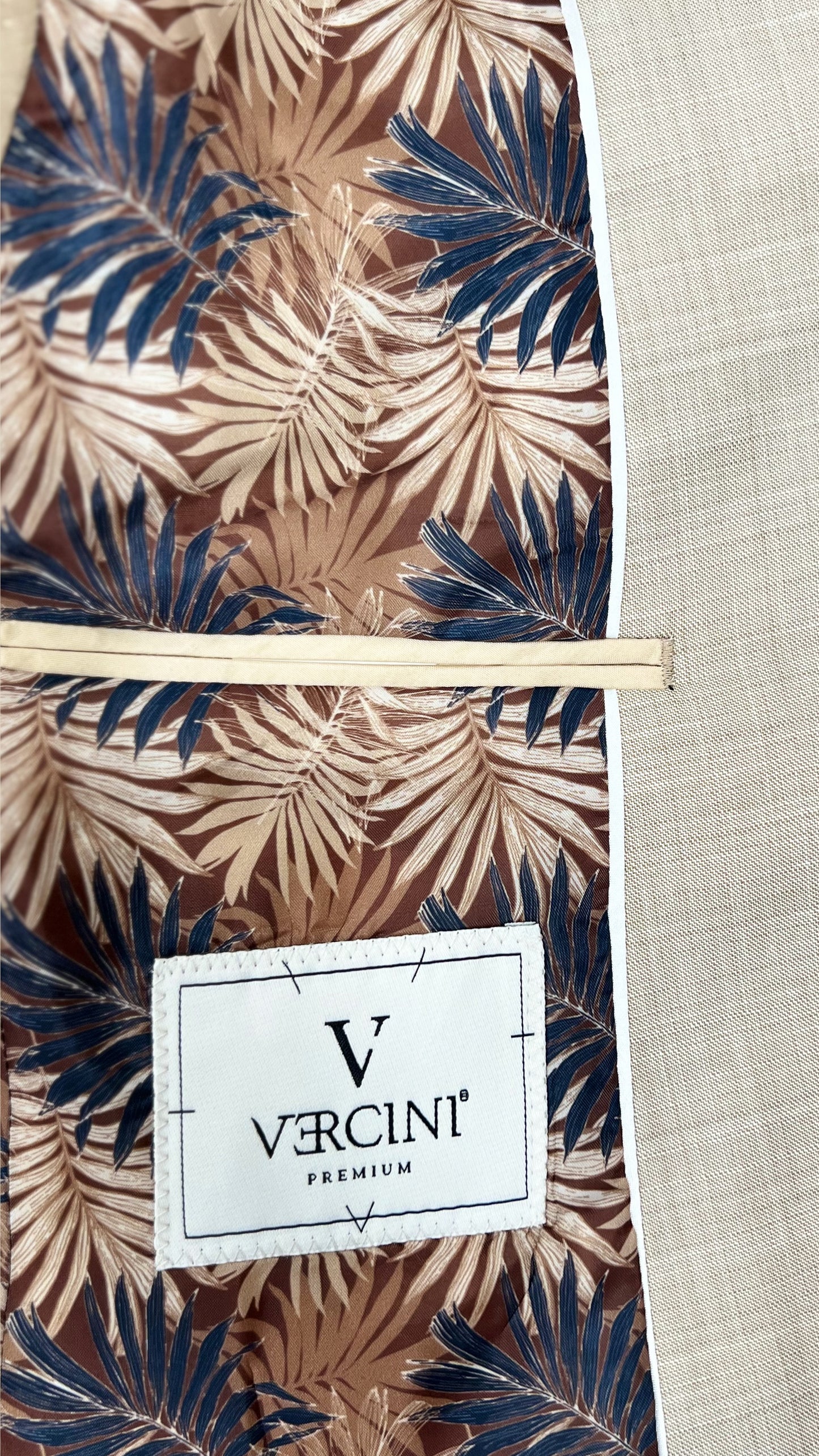 Vercini Versatile Vogue 2 Piece Men's Suit