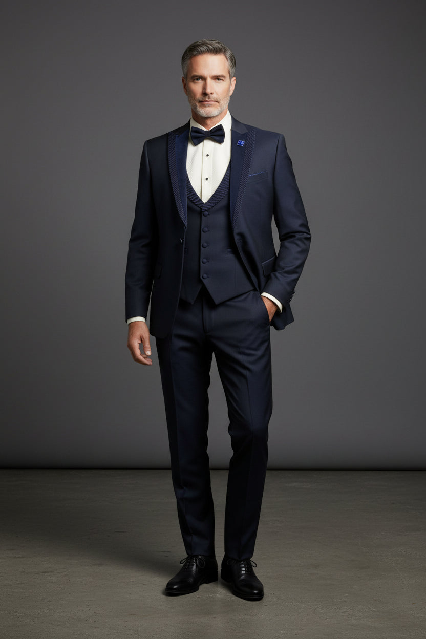 TUXEDO WITH REMOVABLE VELVET PEAK LAPELh
